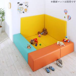 【新商品】法人様必見。子供に安全安心のコーナー型キッズプレイマット Pop Kids ポップキッズ 5点セット フロアマット2枚+スツール3枚 210×120 送料無料