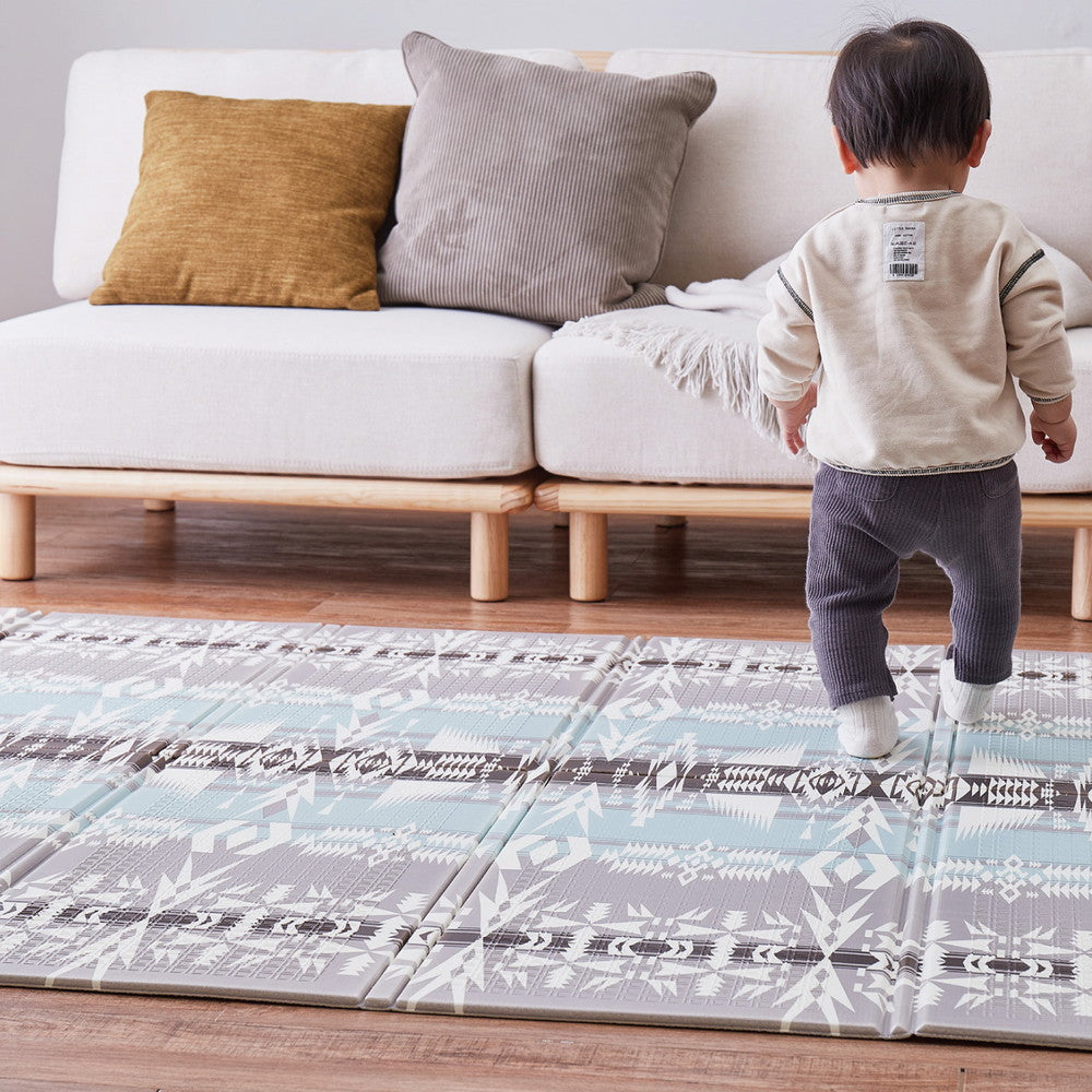【新商品】折りたためて水拭きできるプレイマット エクスキリム アウトドアにも 118×176cm 送料無料