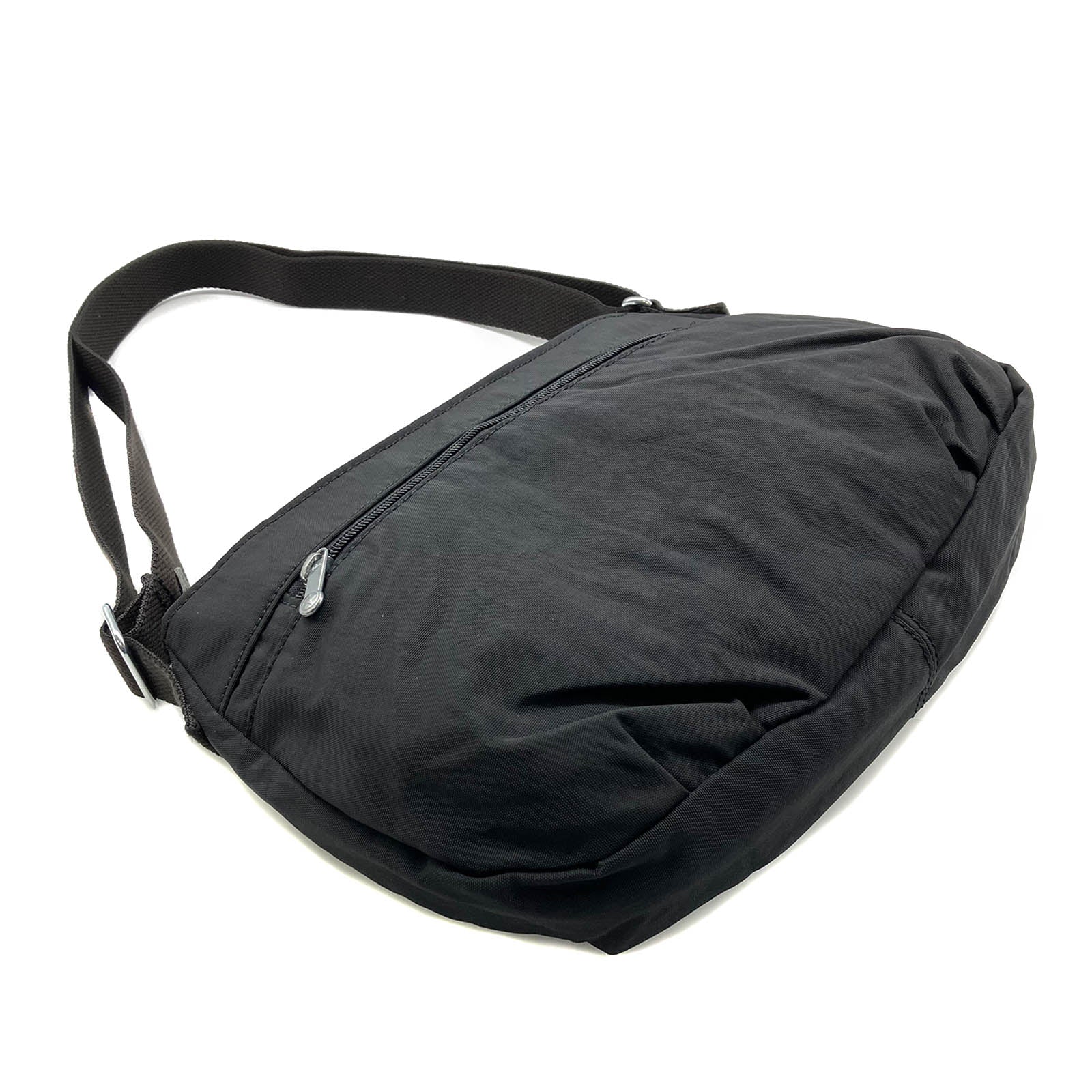 【正規品】 キプリング kipling SYRO ショルダーバッグ 軽量 お出かけ 旅行 K13163 P39 ブラックノワール 送料無料