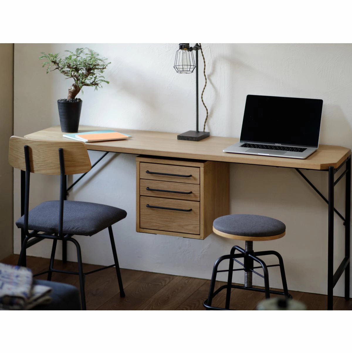 デスク 140サイズ W1400×D450×H700mm