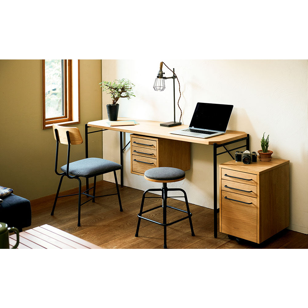 デスク 140サイズ W1400×D450×H700mm