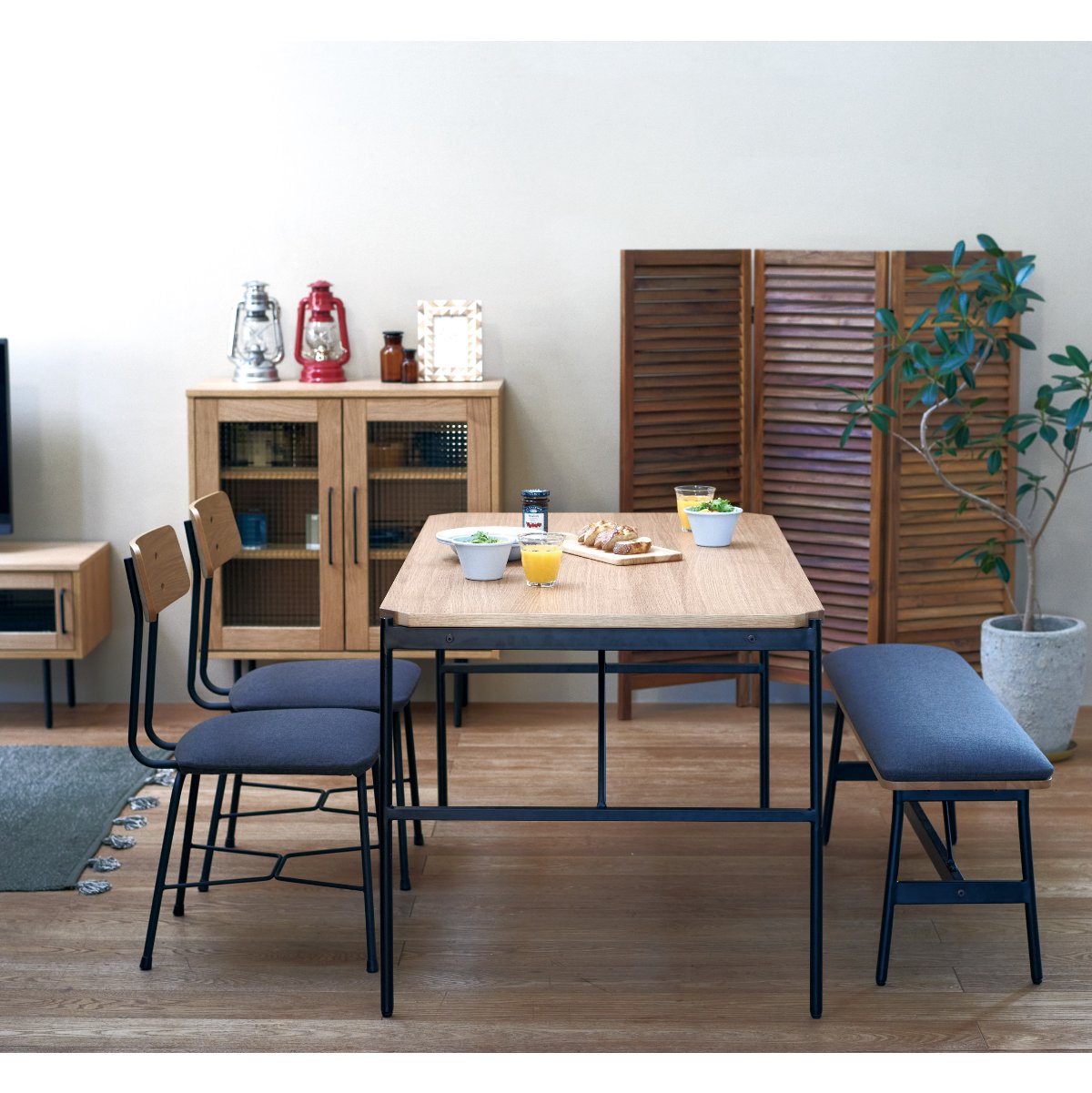 ベンチ W1100×D300×H440mm