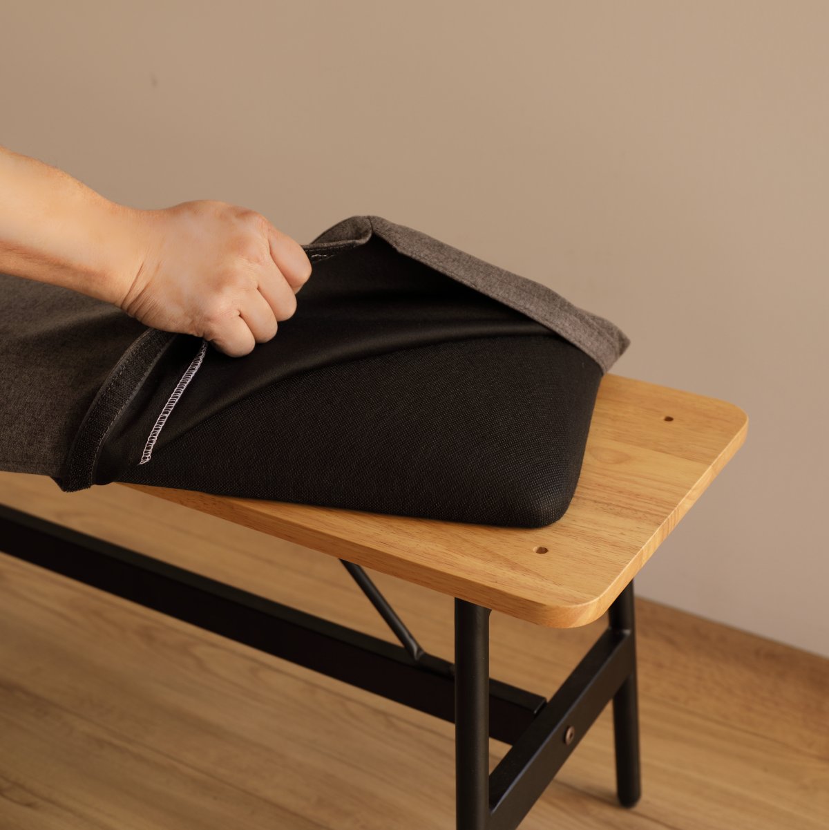 ベンチ W1100×D300×H440mm