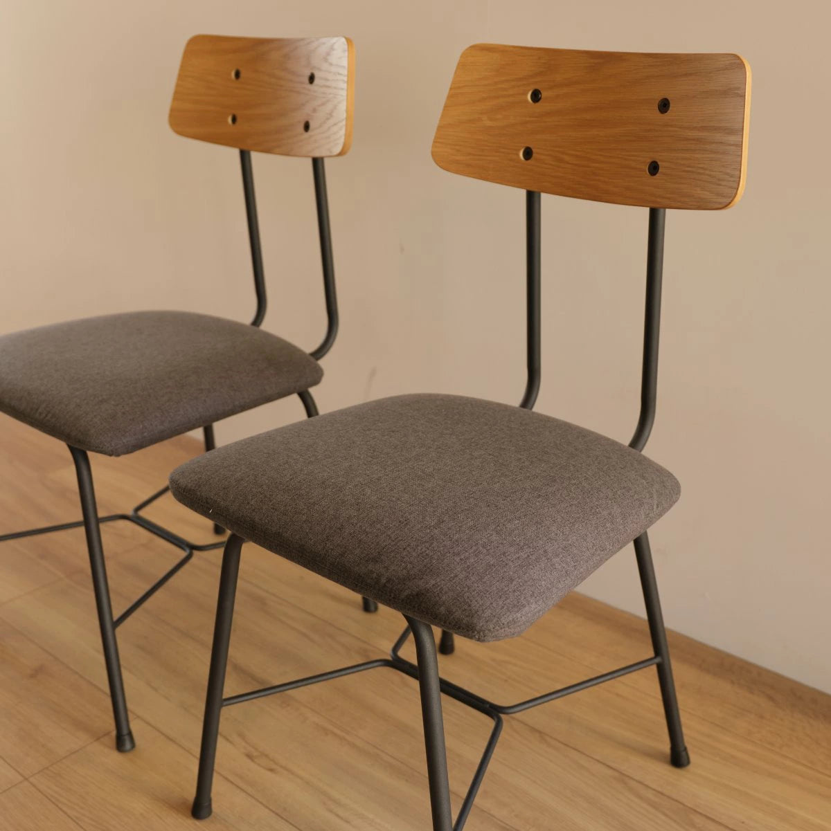 チェア W400×D465×H780(SH420)mm