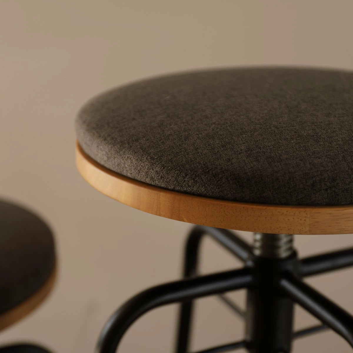 スツールHigh ハイスツール ハイチェア W440×D440×H590~710mm