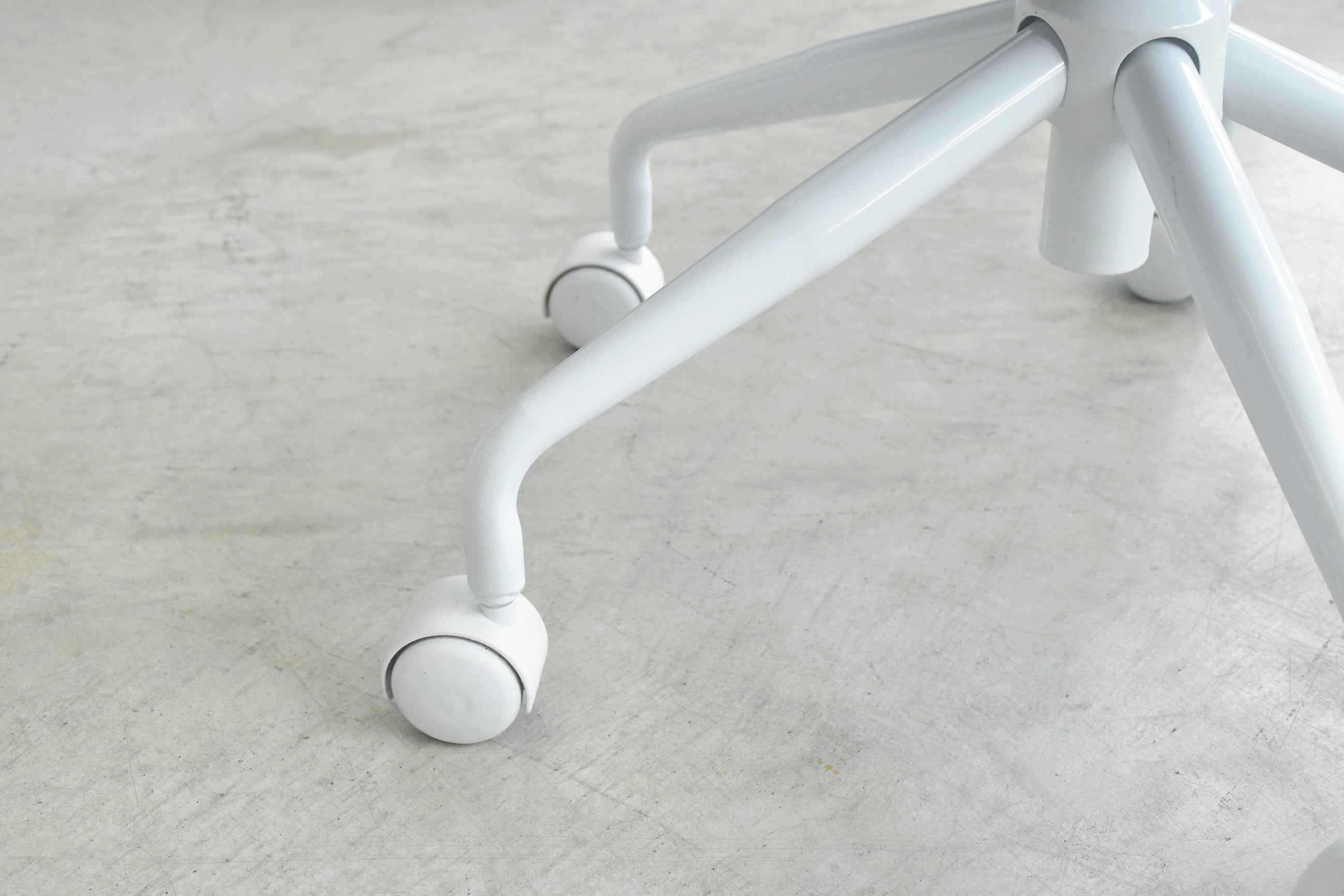 オフィスチェア 完成品 幅470×奥行565mm×高さ750~830mm×座面高440~520mm - 【公式】allecore(アレコレ) 家具インテリア・生活雑貨のオンライン通販