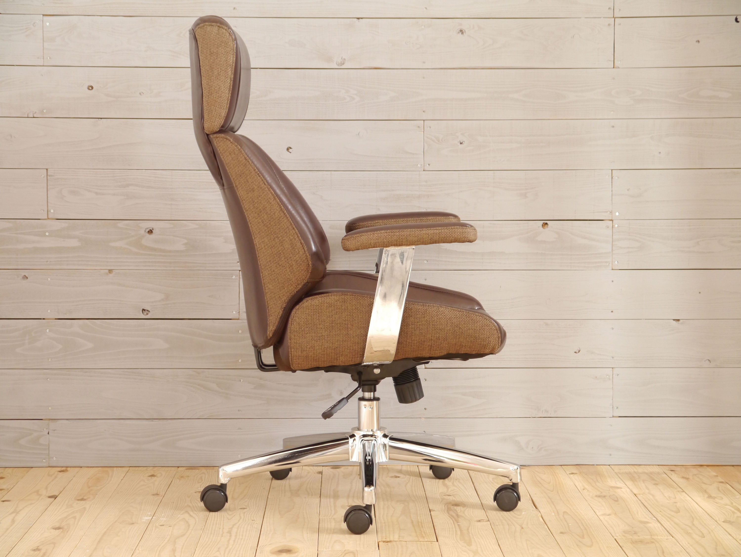 オフィスチェア 幅670mm×奥行670mm×高さ1040~1120mm×座面高390~470mm - 【公式】allecore(アレコレ) 家具インテリア・生活雑貨のオンライン通販