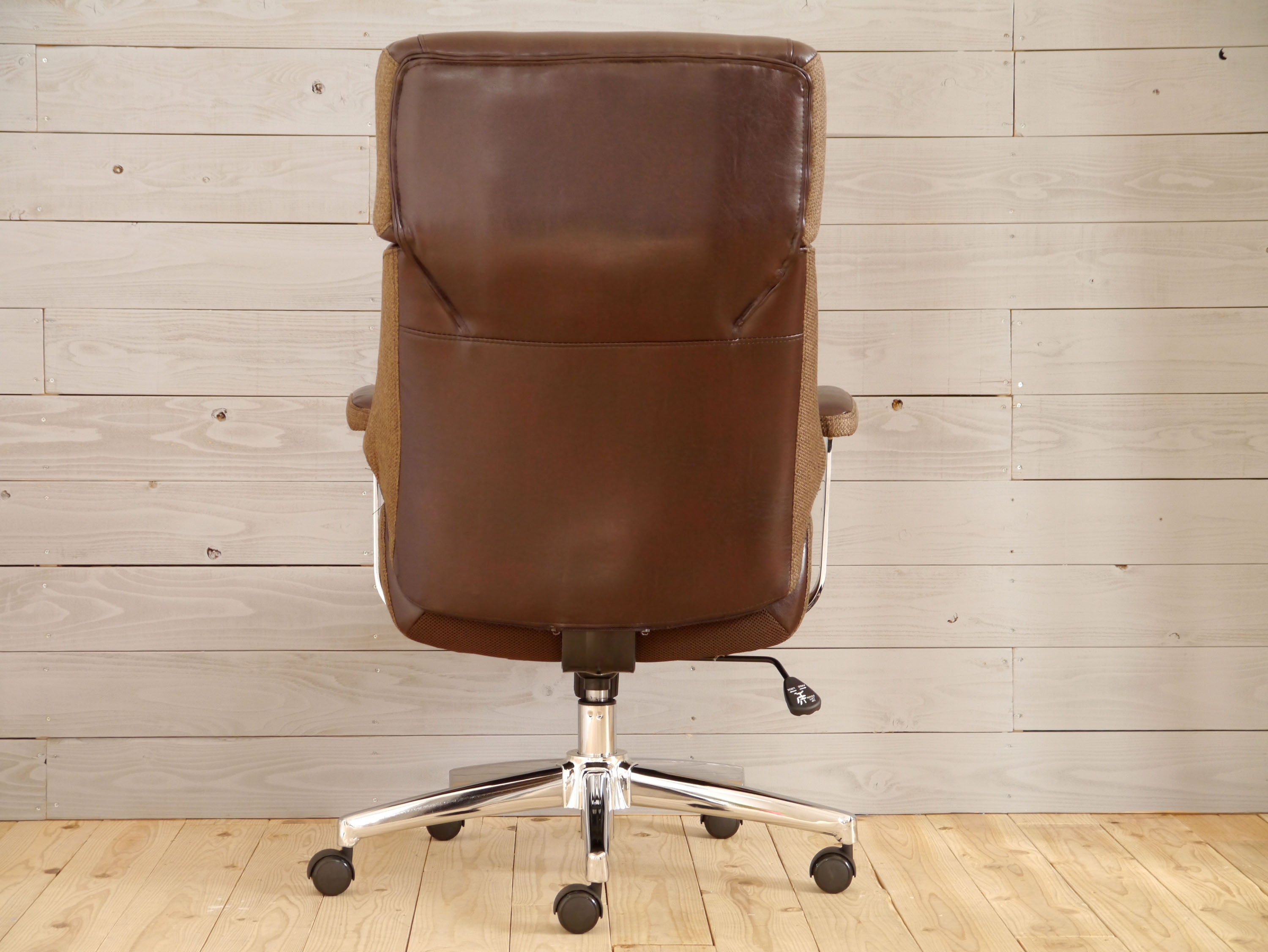 オフィスチェア 幅670mm×奥行670mm×高さ1040~1120mm×座面高390~470mm - 【公式】allecore(アレコレ) 家具インテリア・生活雑貨のオンライン通販