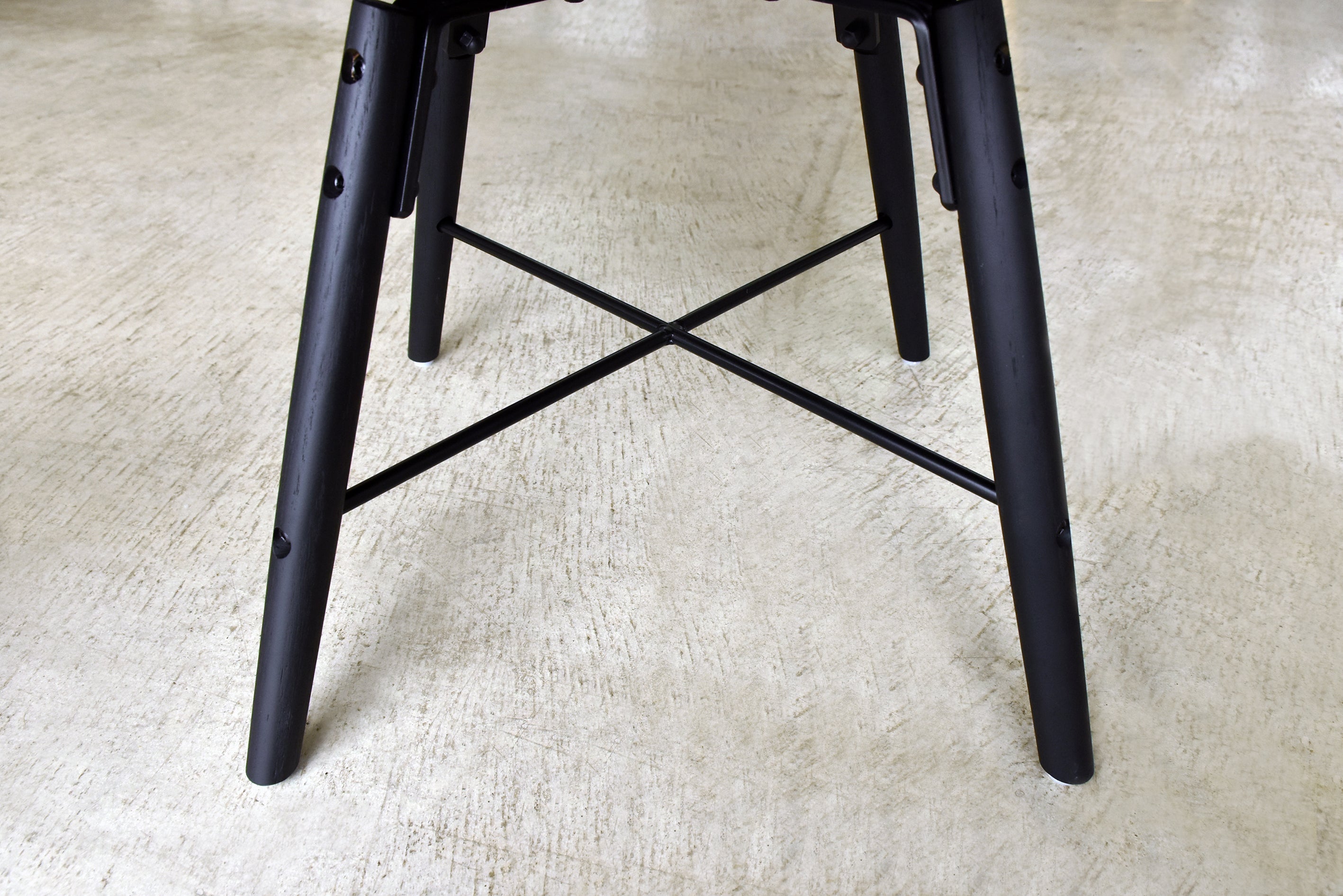 ダイニングチェア 幅490mm×奥行550mm×高さ805mm×座面高440mm