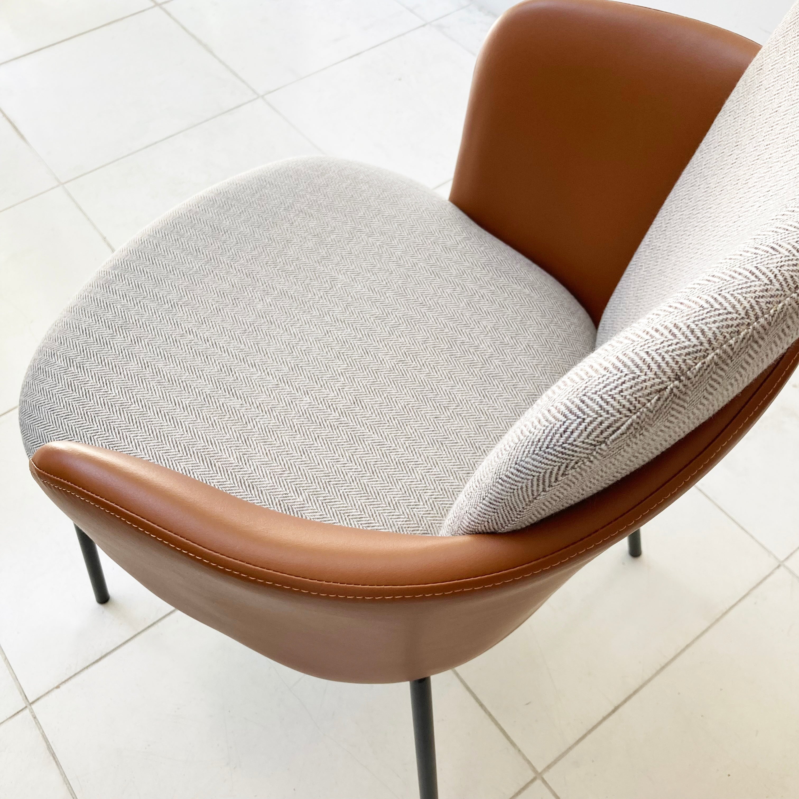 ダイニングチェア 幅520mm×奥行585mm×高さ725mm×座面高450mm - 【公式】allecore(アレコレ) 家具インテリア・生活雑貨のオンライン通販