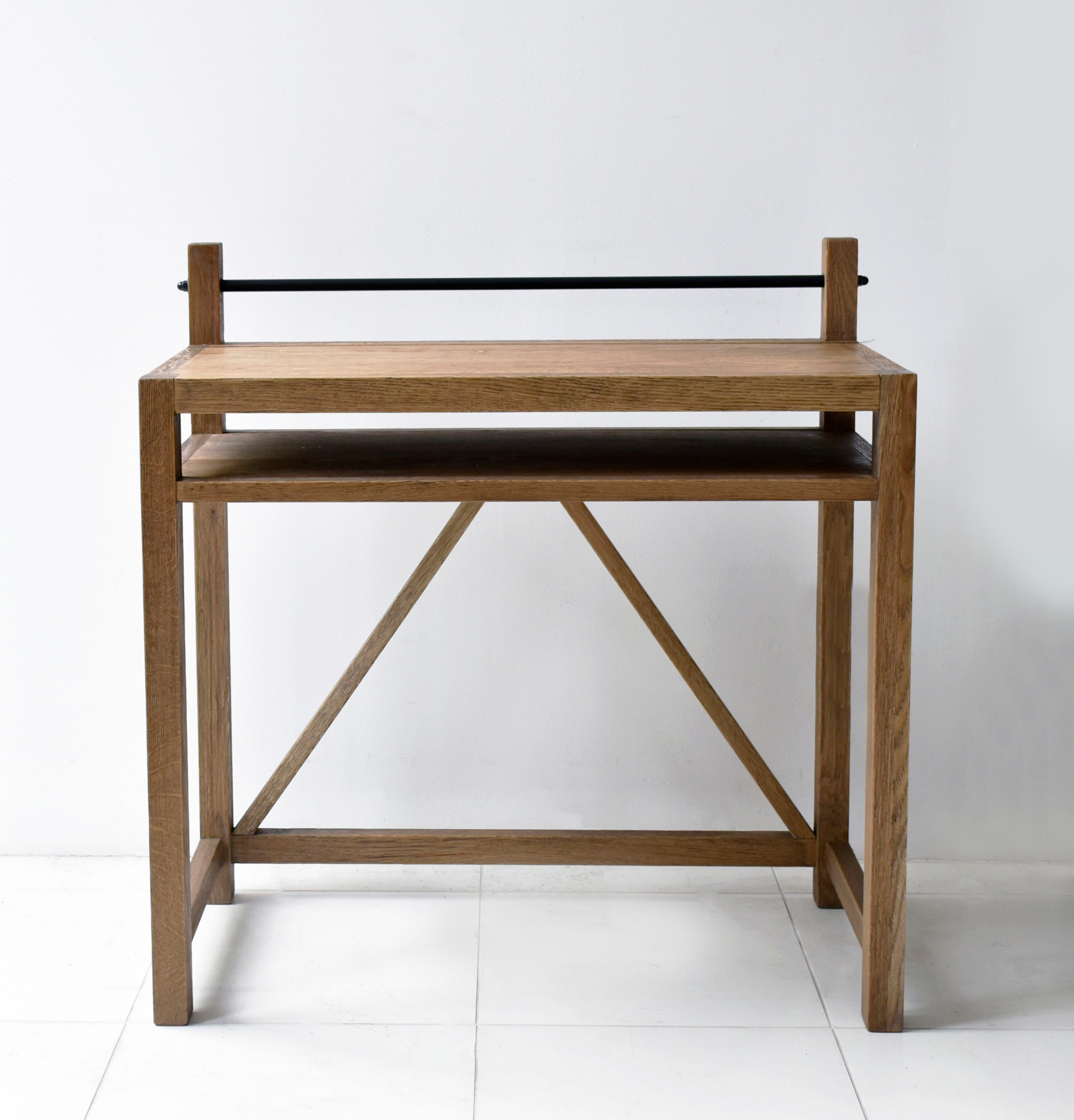 デスク 幅850mm×奥行400mm×高さ885mm