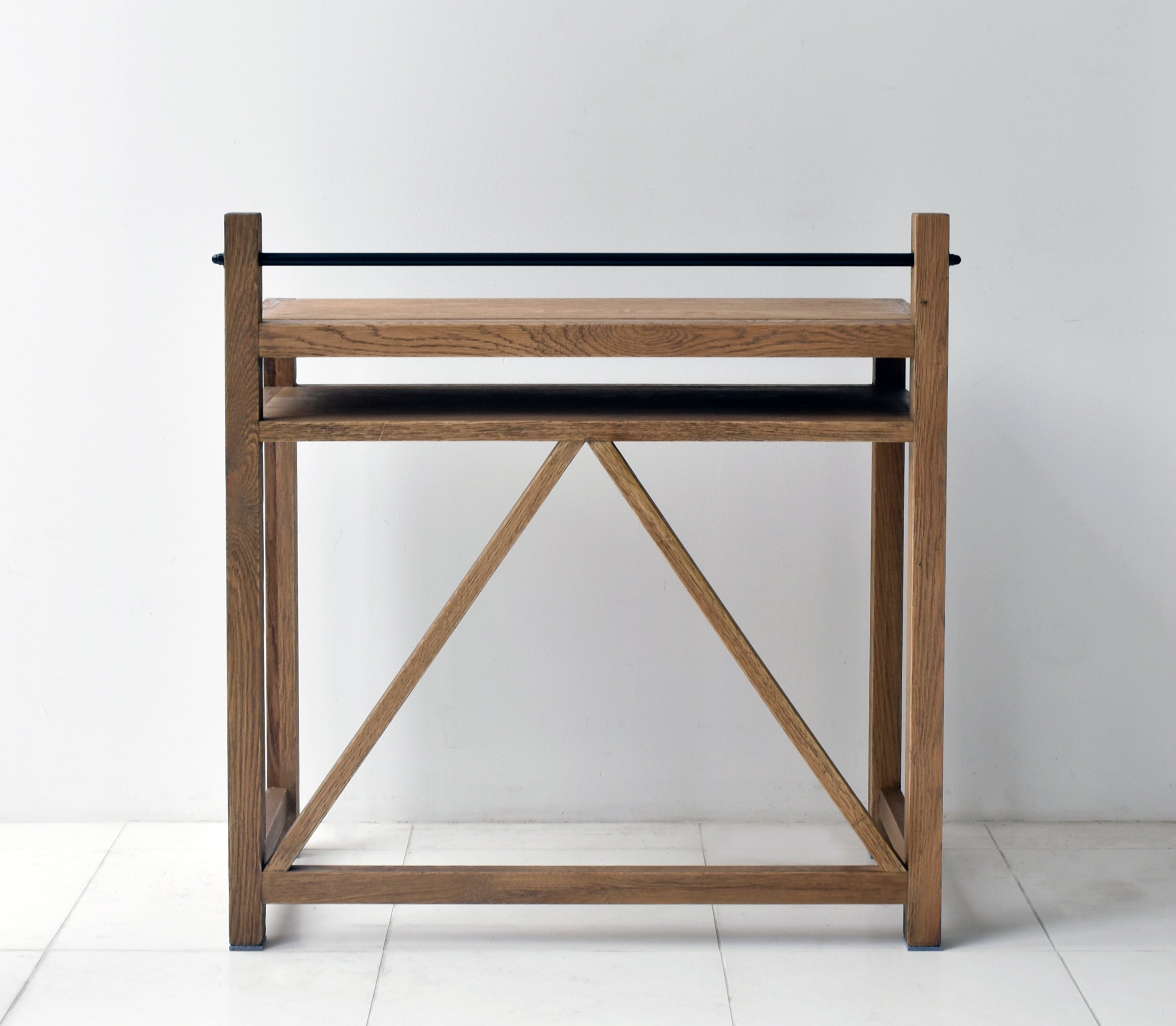 デスク 幅850mm×奥行400mm×高さ885mm