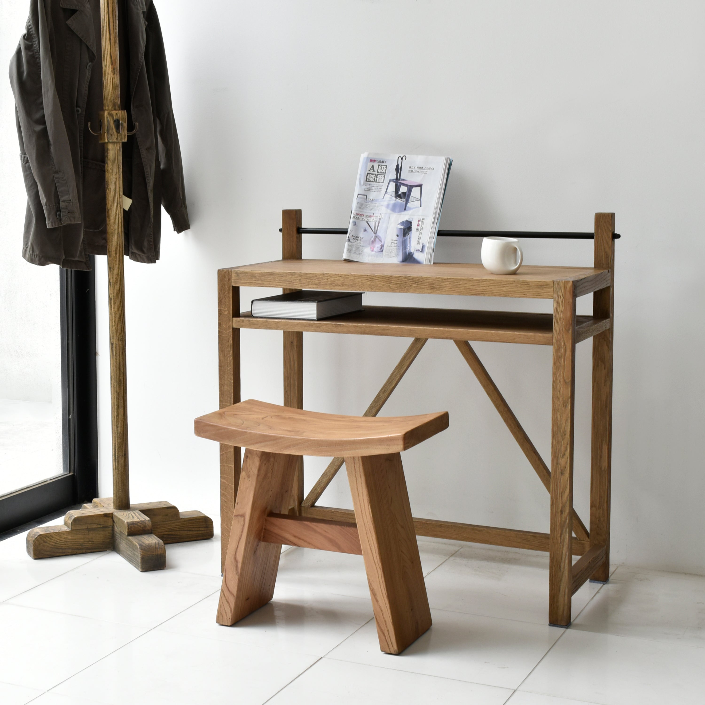 デスク 幅850mm×奥行400mm×高さ885mm