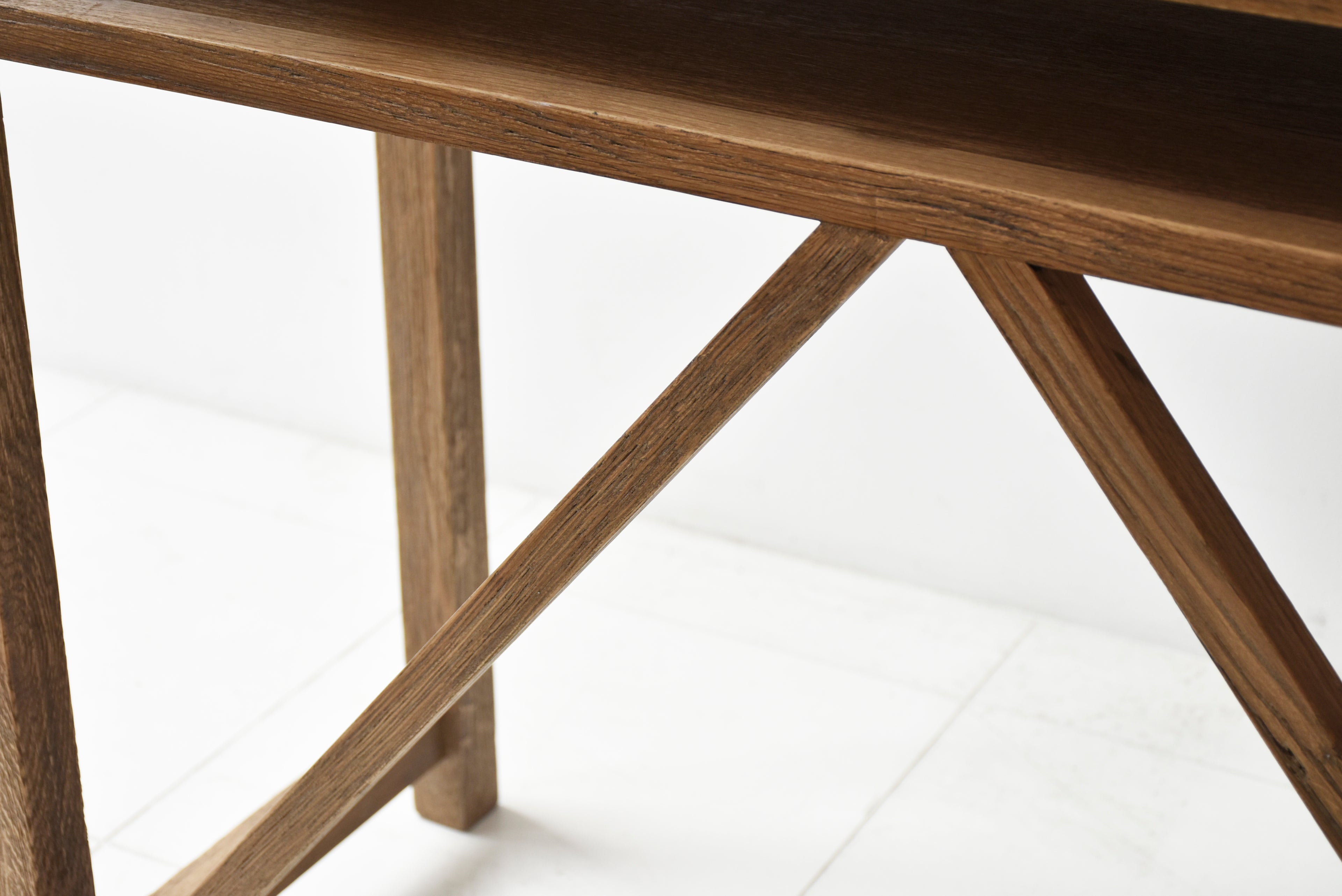 デスク 幅850mm×奥行400mm×高さ885mm