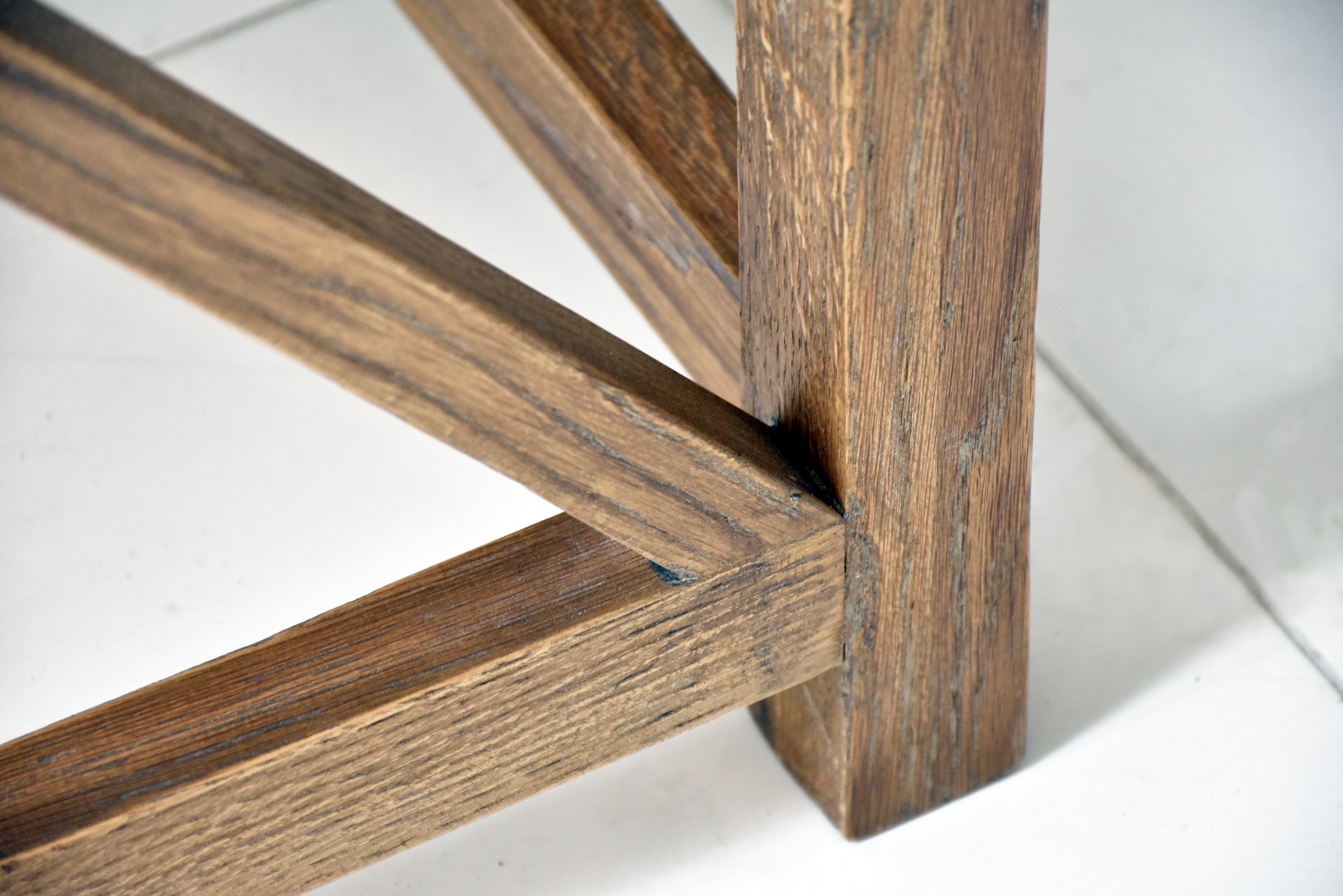 デスク 幅850mm×奥行400mm×高さ885mm