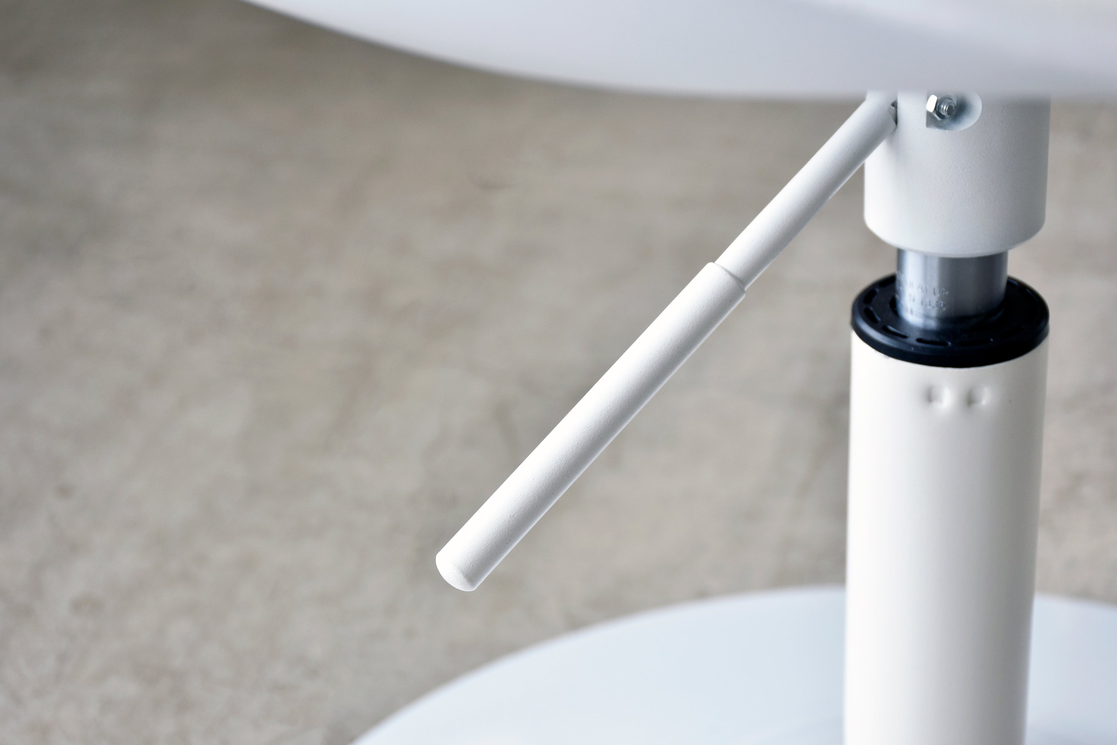 ダイニングチェア 幅530mm×奥行485mm×高さ770~845mm×座面高405~480mm - 【公式】allecore(アレコレ) 家具インテリア・生活雑貨のオンライン通販