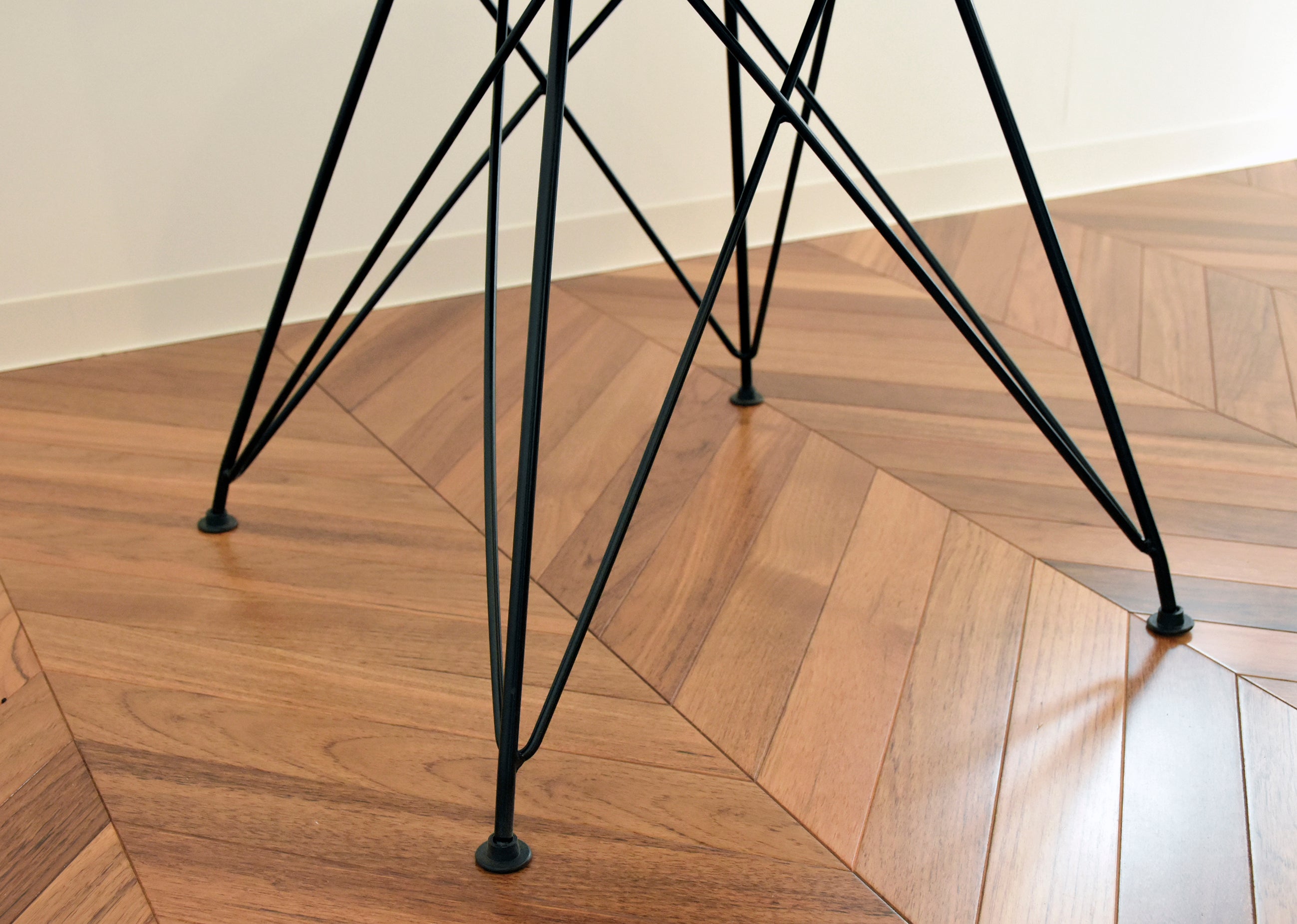 ダイニングチェア 幅470mm×奥行570m×高さ750mm×座面高455mm