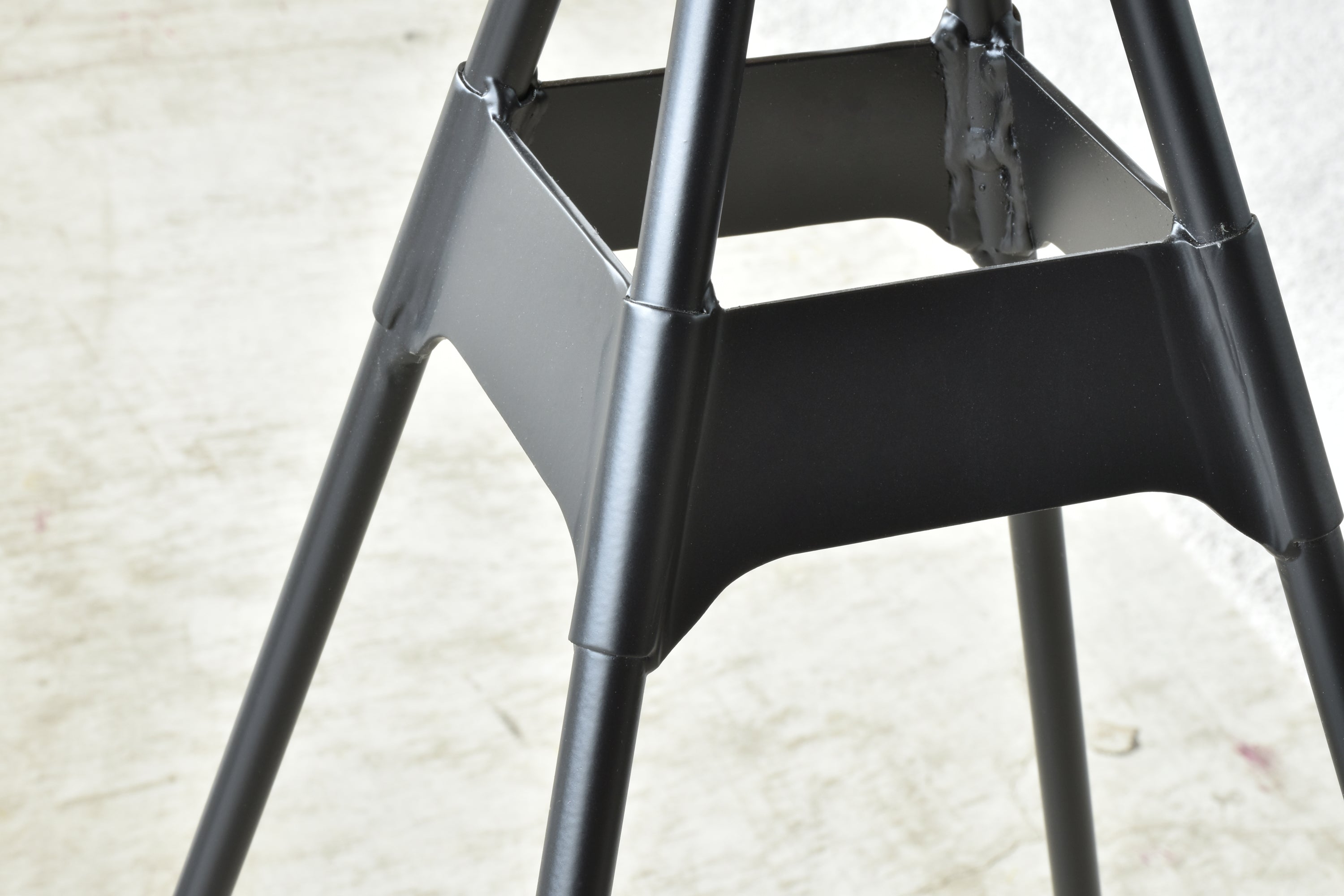 ハイテーブル 完成品 幅690mm×奥行690mm×高さ1080mm