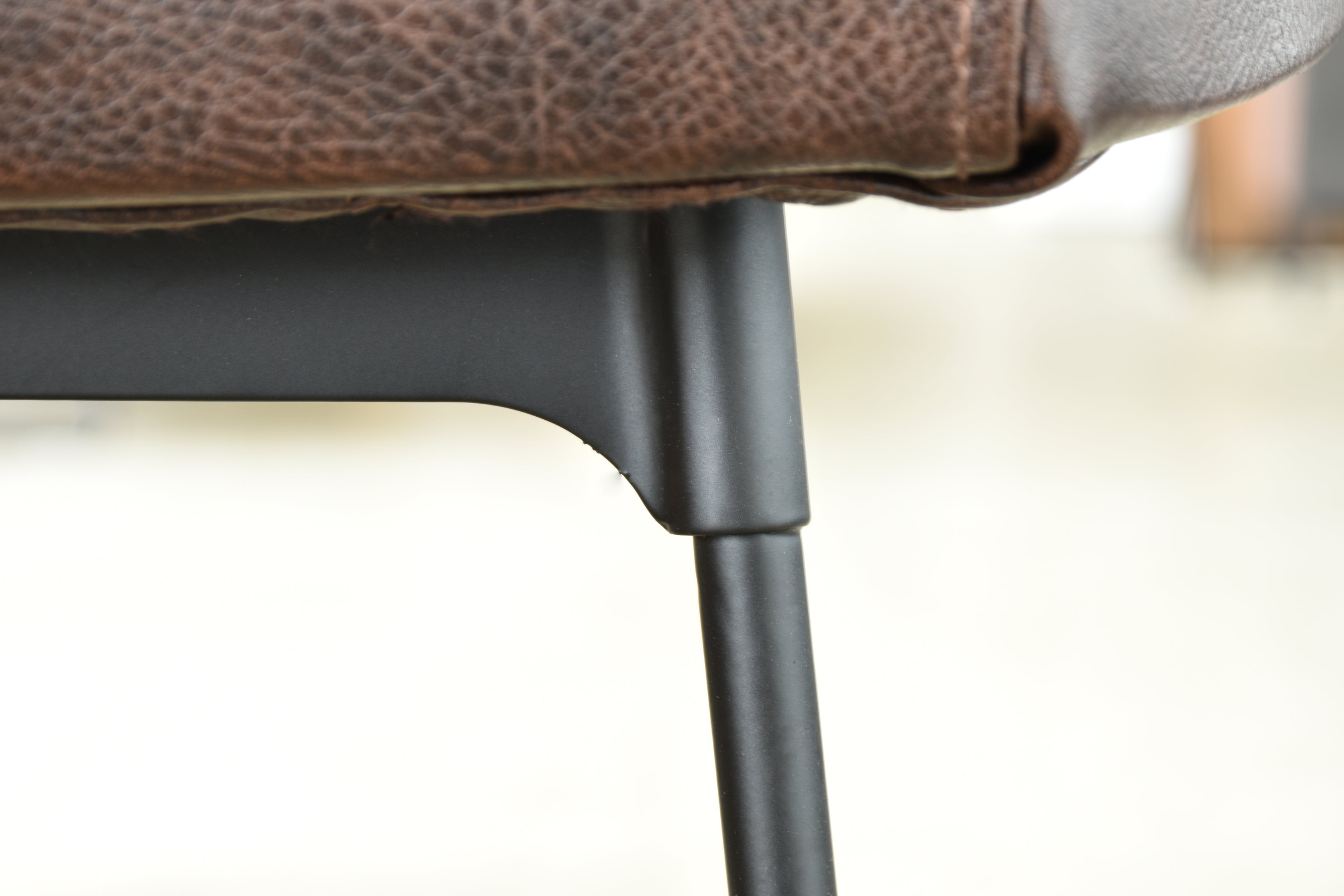 カウンターチェア 完成品 幅440mm×奥行410mm×高さ765mm×座面高750mm