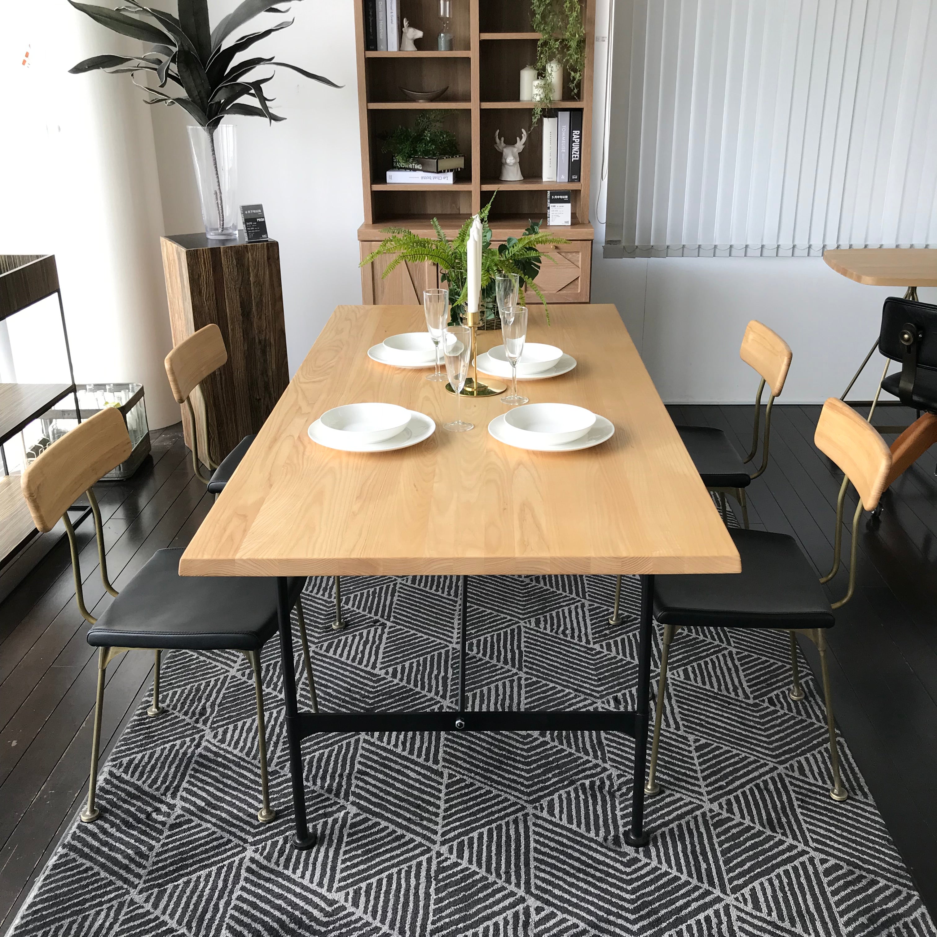 ダイニングチェア 1人掛け 幅410mm×奥行485mm×高さ790mm×座面高450mm