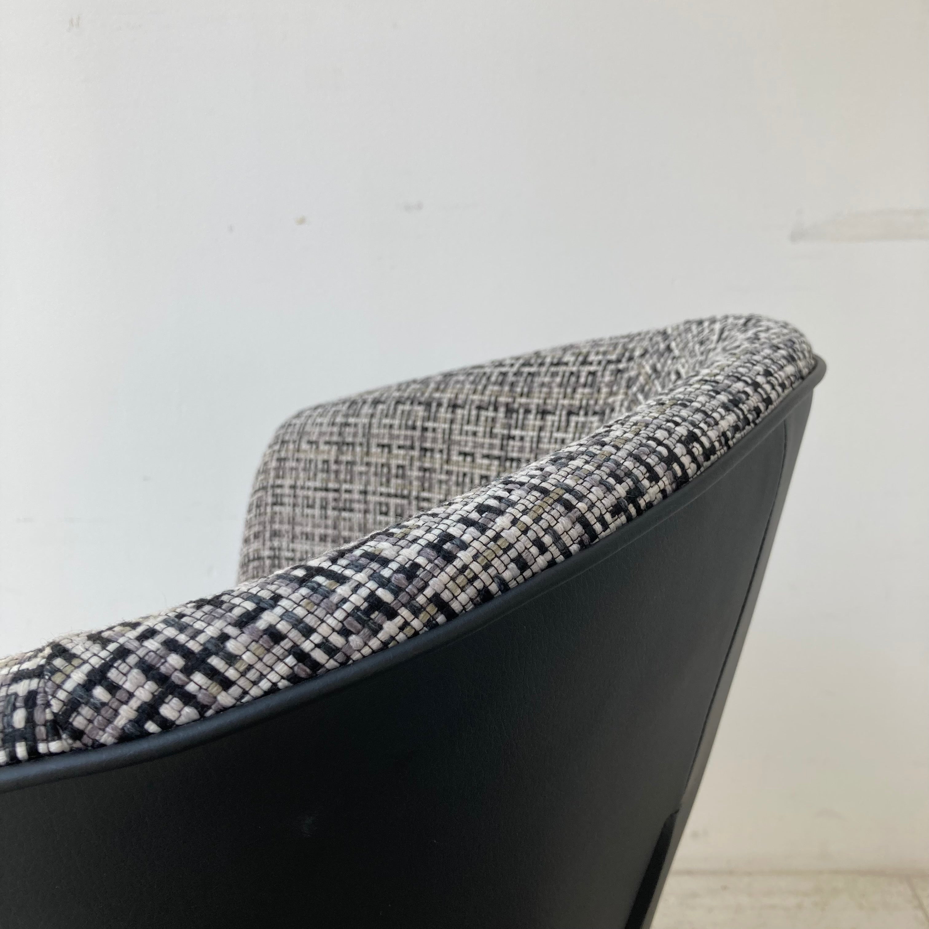 ダイニングチェア 幅560mm×奥行540mm×高さ710mm×座面高430mm - 【公式】allecore(アレコレ) 家具インテリア・生活雑貨のオンライン通販