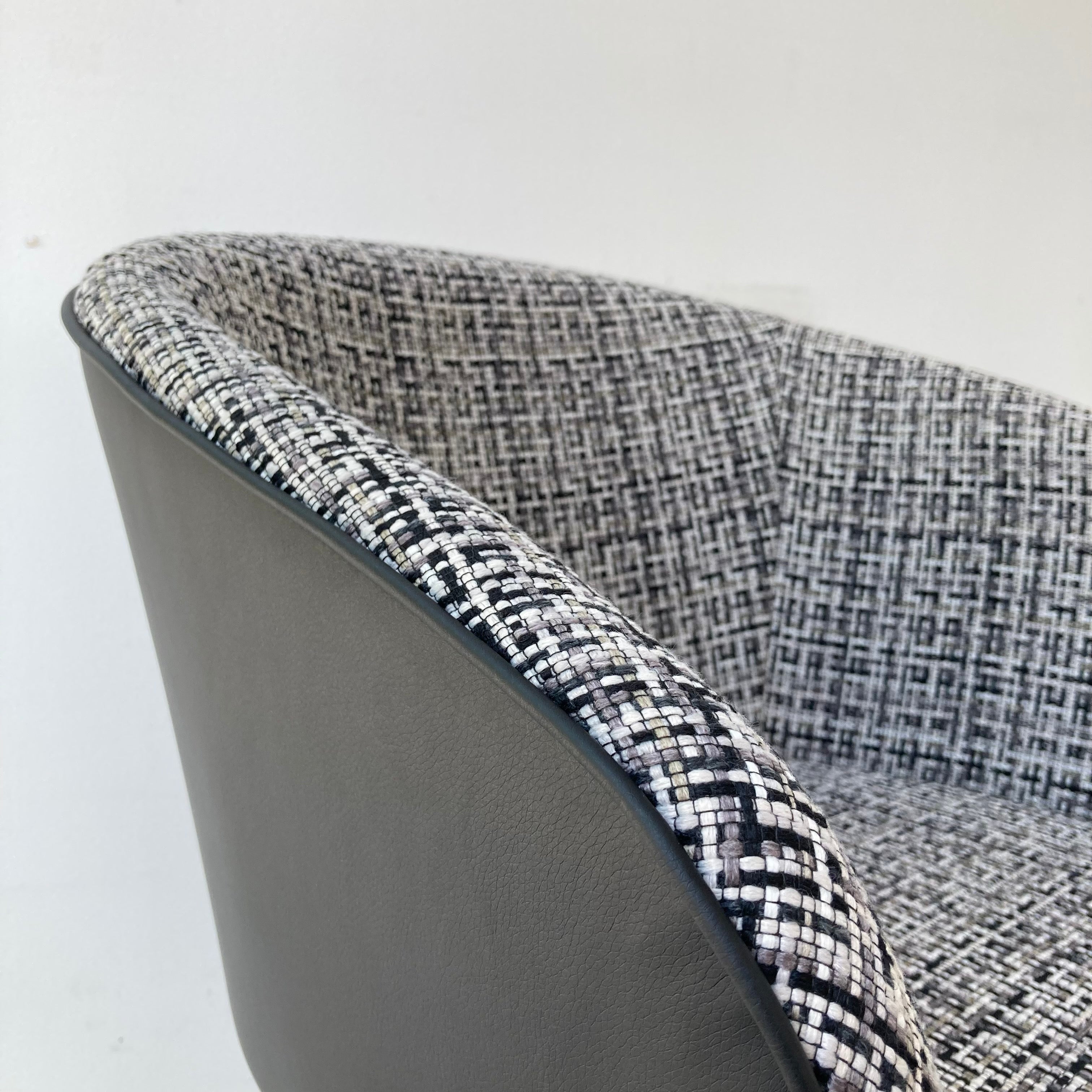 ダイニングチェア 幅560mm×奥行540mm×高さ710mm×座面高430mm - 【公式】allecore(アレコレ) 家具インテリア・生活雑貨のオンライン通販