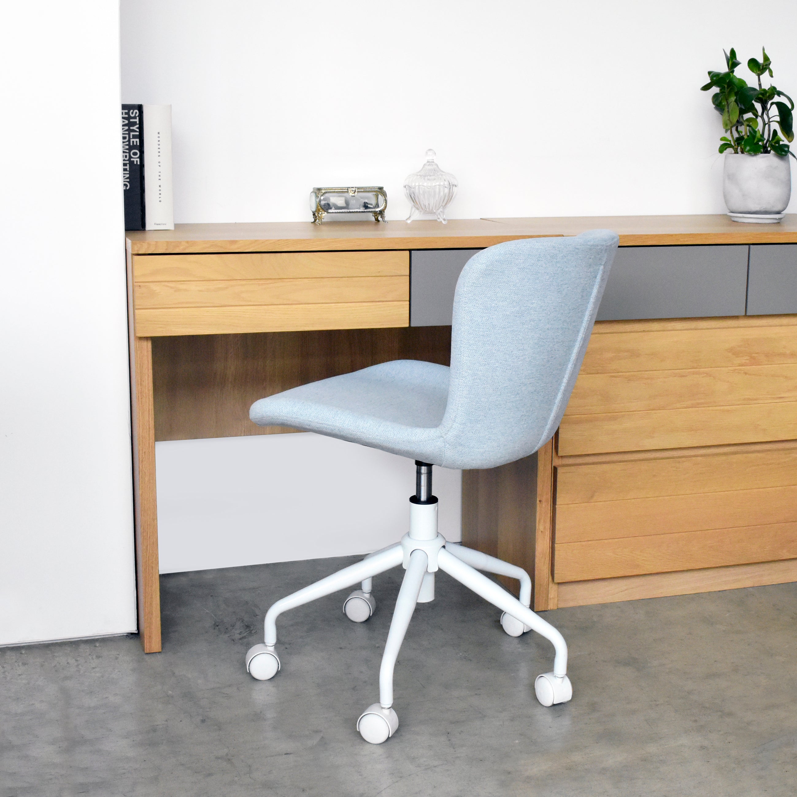 オフィスチェア 完成品 幅470×奥行565mm×高さ750~830mm×座面高440~520mm - 【公式】allecore(アレコレ) 家具インテリア・生活雑貨のオンライン通販