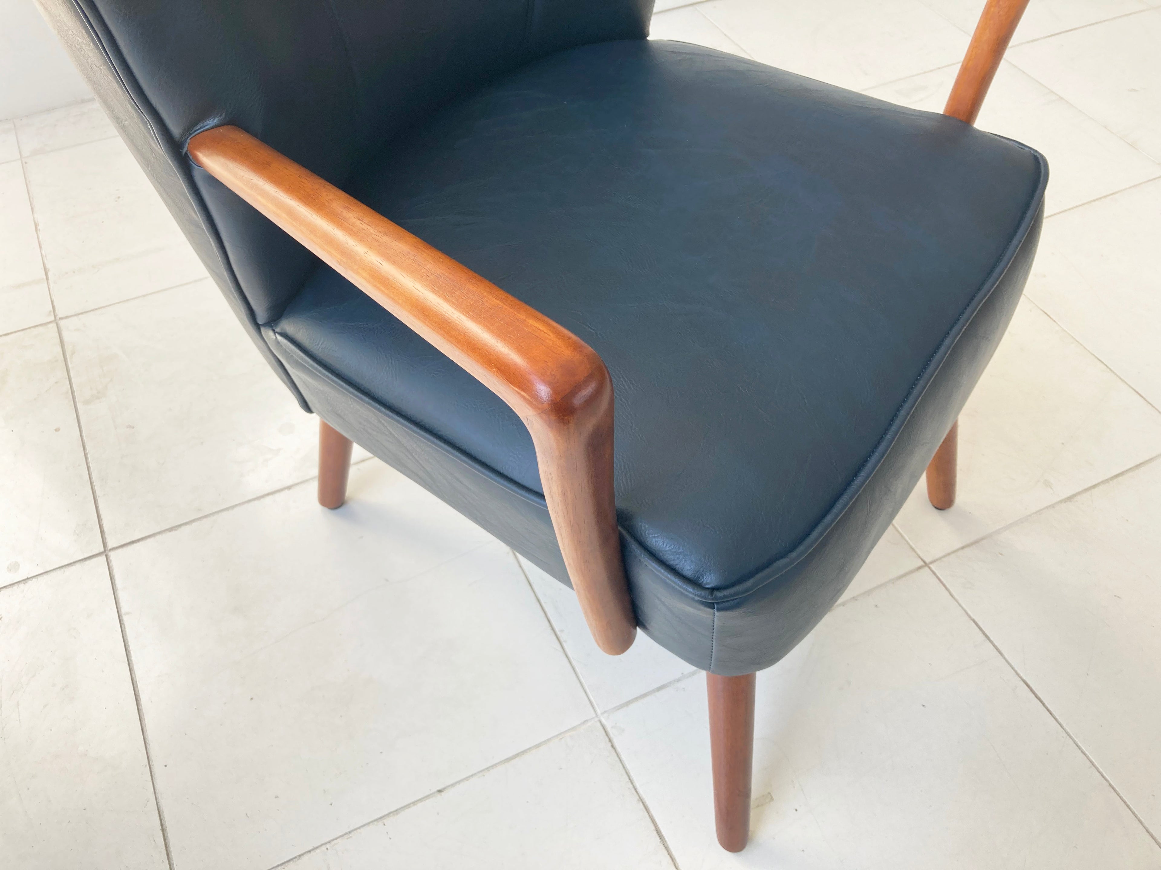 ヴィンテージ調レザーチェア 幅670mm×奥行750mm×高さ785mm×座面高455mm - 【公式】allecore(アレコレ) 家具インテリア・生活雑貨のオンライン通販