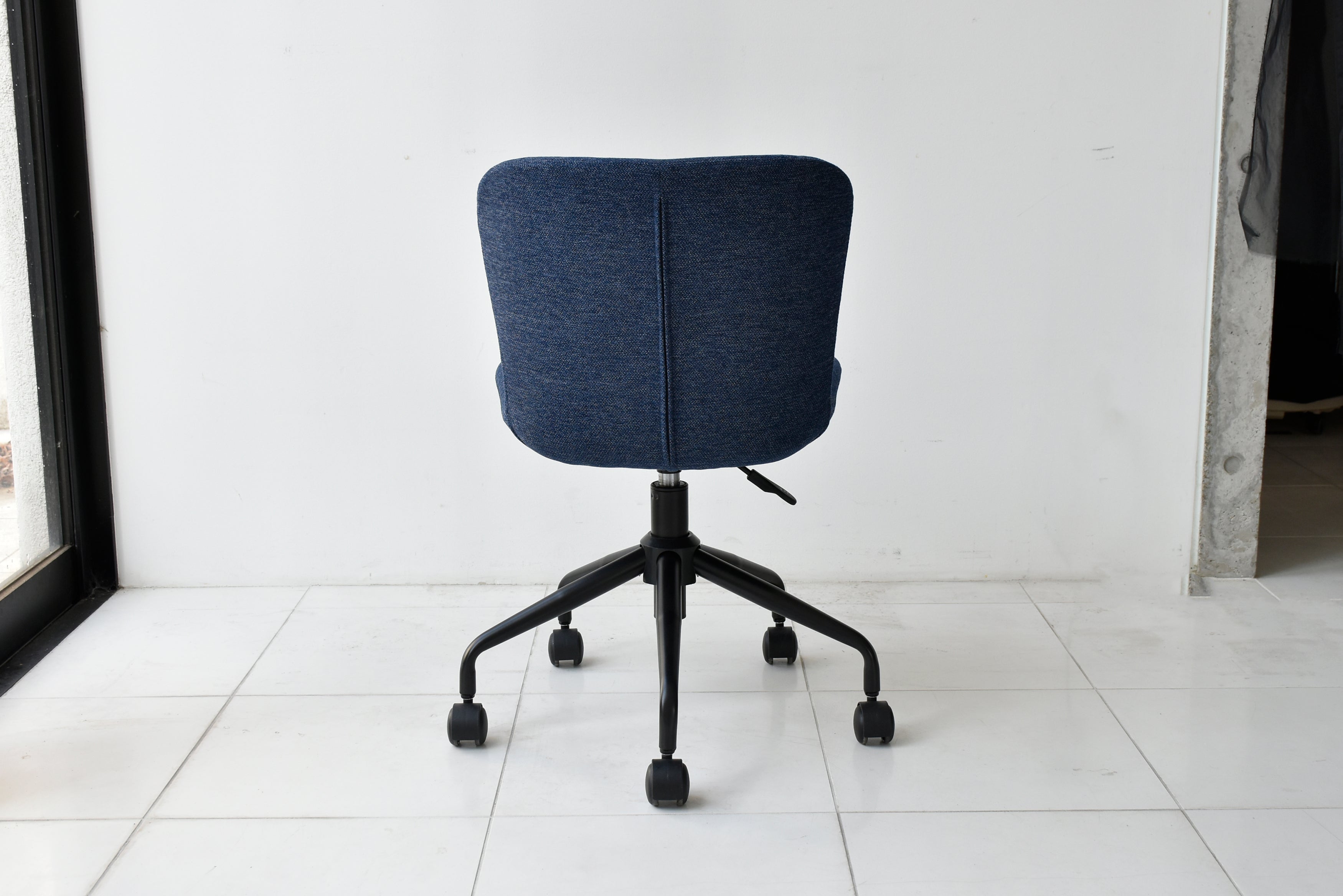 オフィスチェア 幅470mm×奥行565mm×高さ750~830mm×座面高440~520mm - 【公式】allecore(アレコレ) 家具インテリア・生活雑貨のオンライン通販