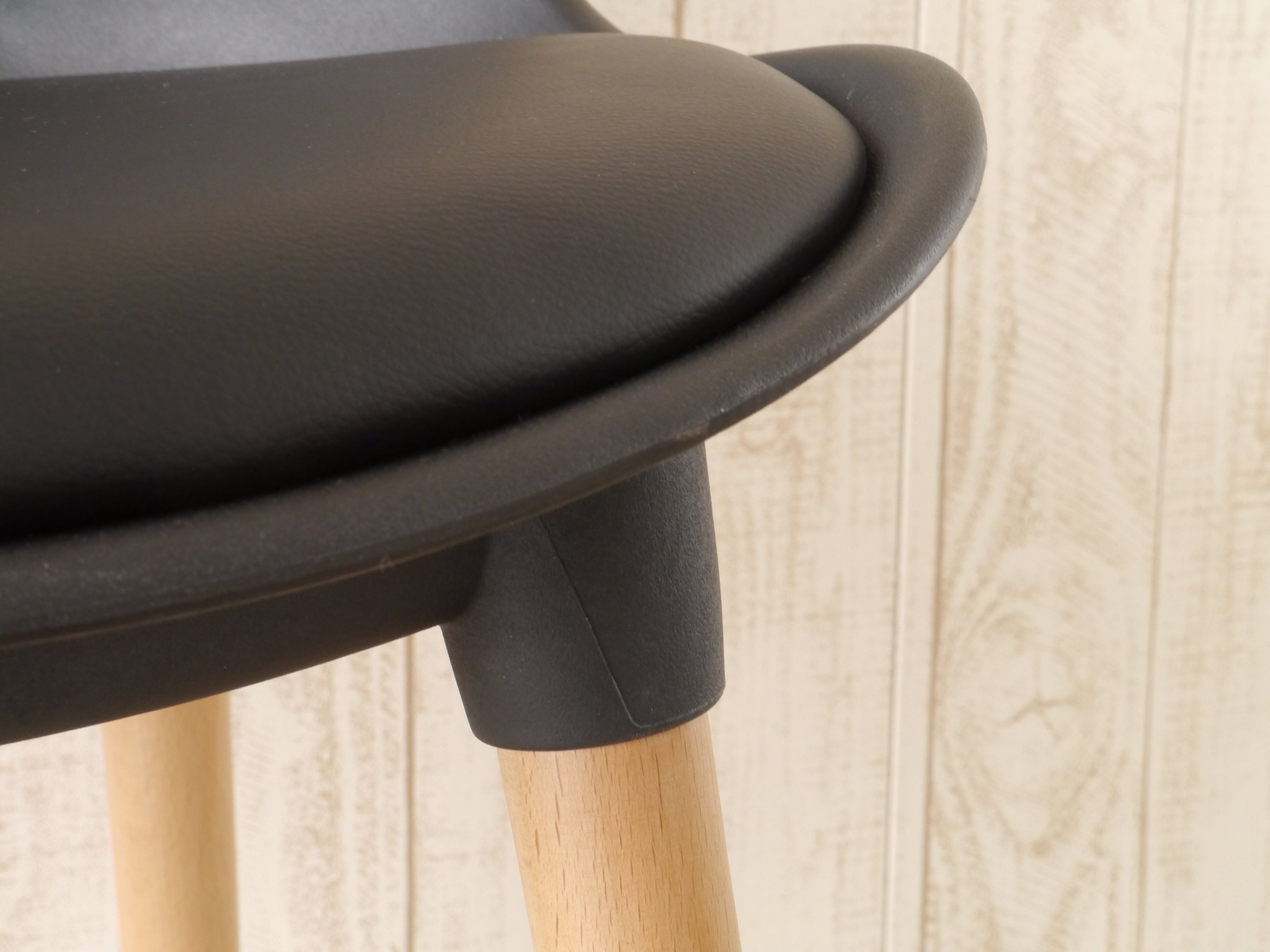 ダイニングチェア 幅485mm×奥行525mm×高さ840mm×座面高475mm