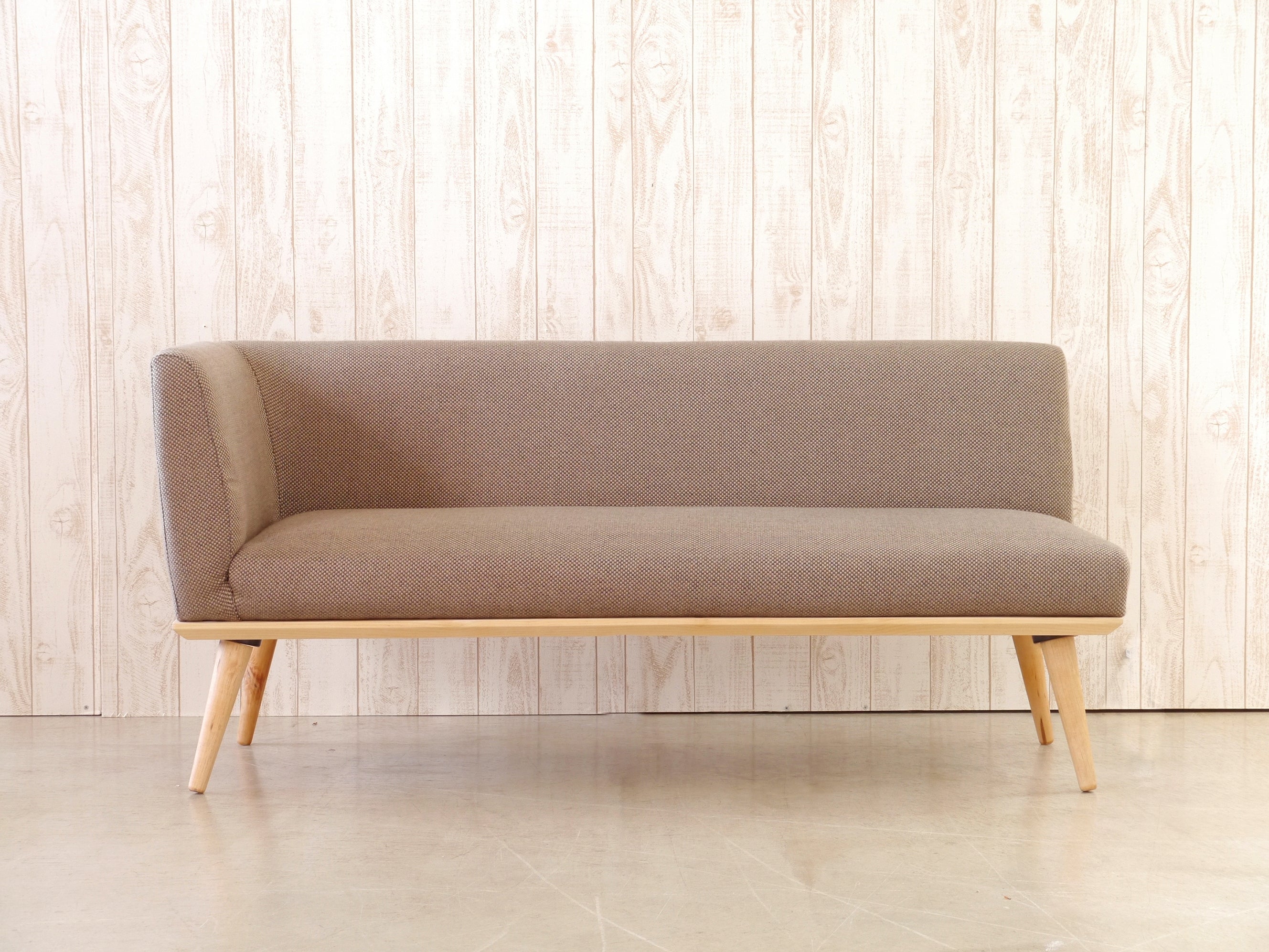 ソファ Rタイプ 幅1420mm×奥行610mm×高さ660mm×座面高40mm