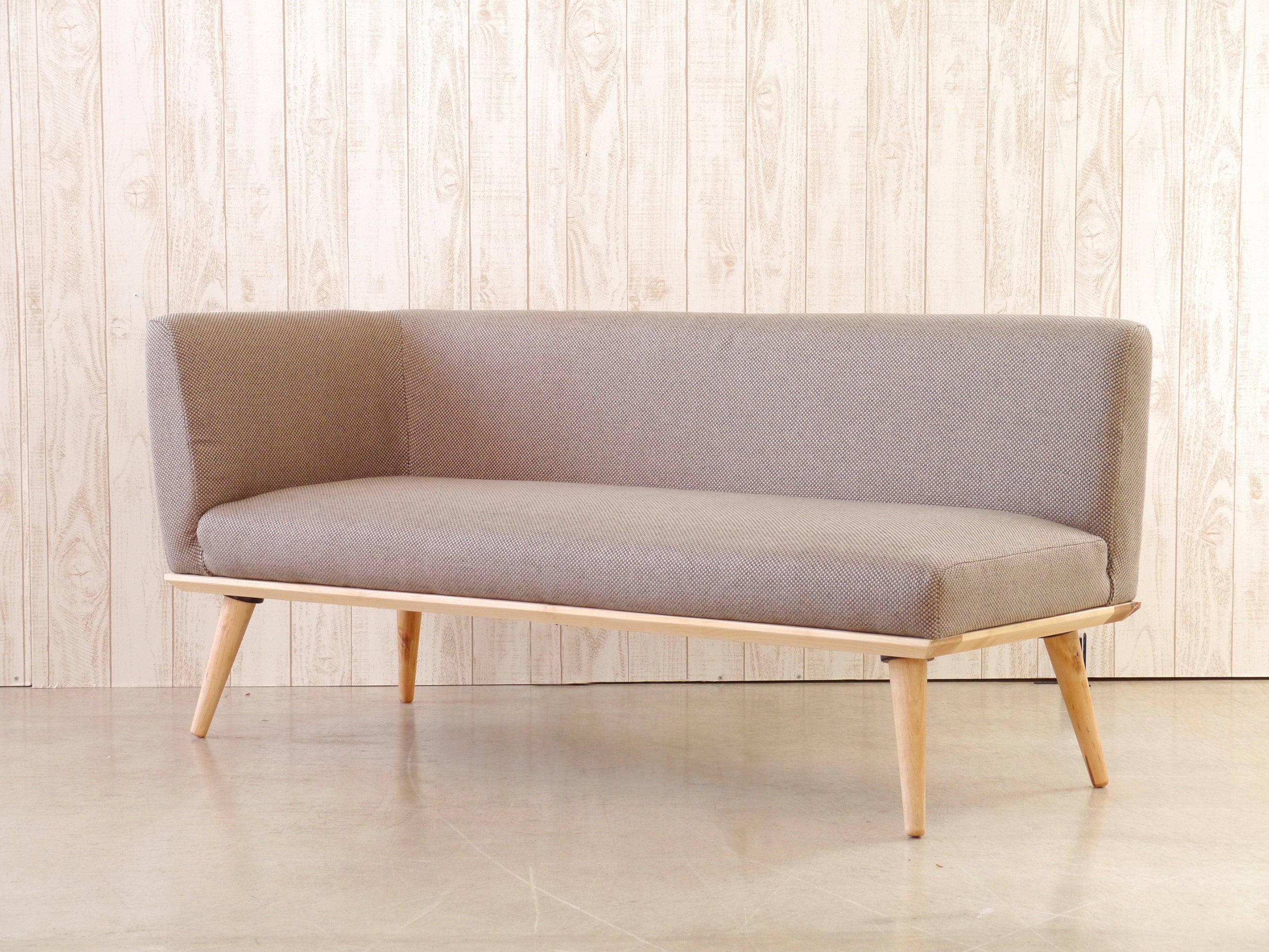 ソファ Rタイプ 幅1420mm×奥行610mm×高さ660mm×座面高40mm