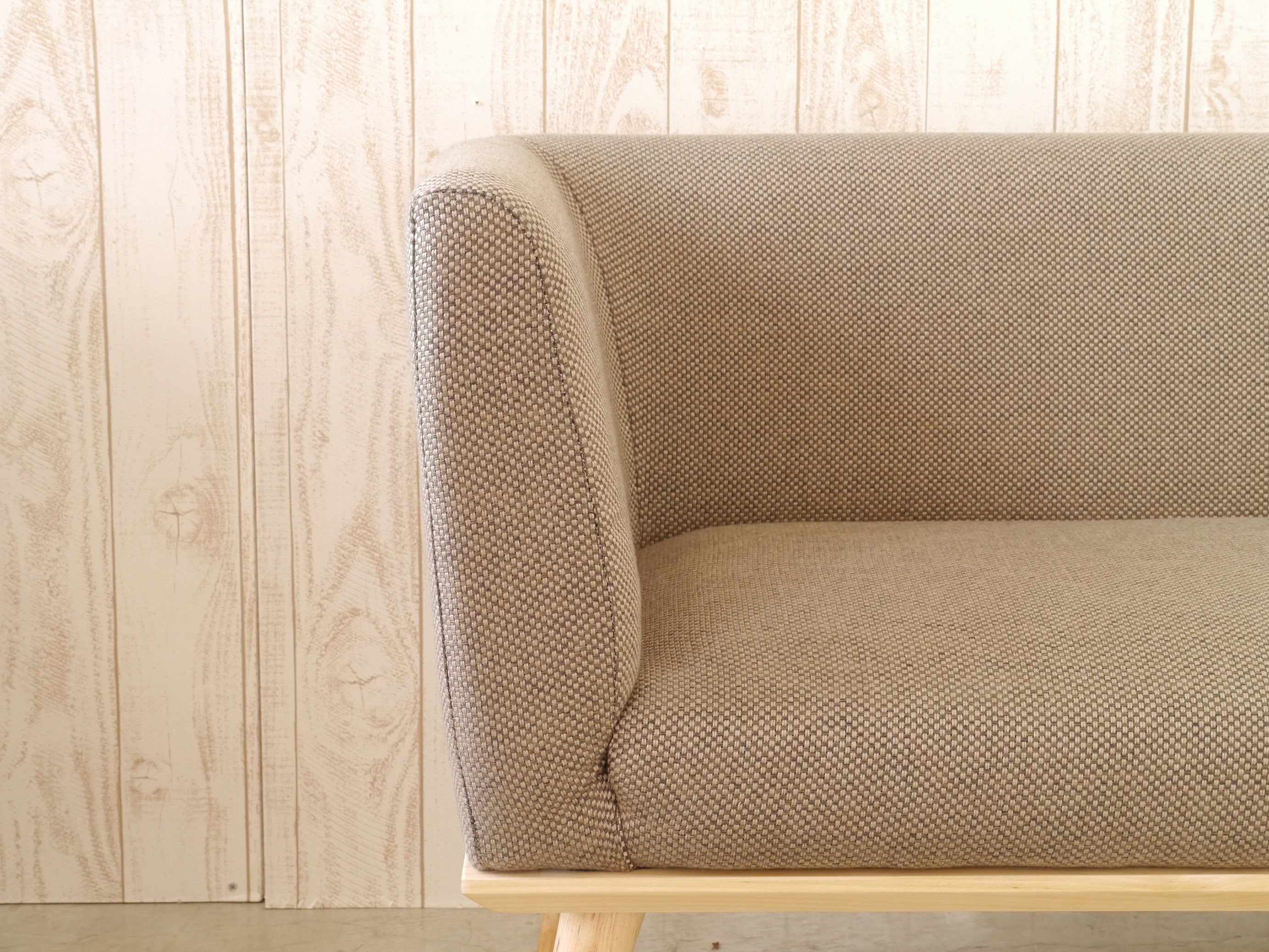 ソファ Rタイプ 幅1420mm×奥行610mm×高さ660mm×座面高40mm