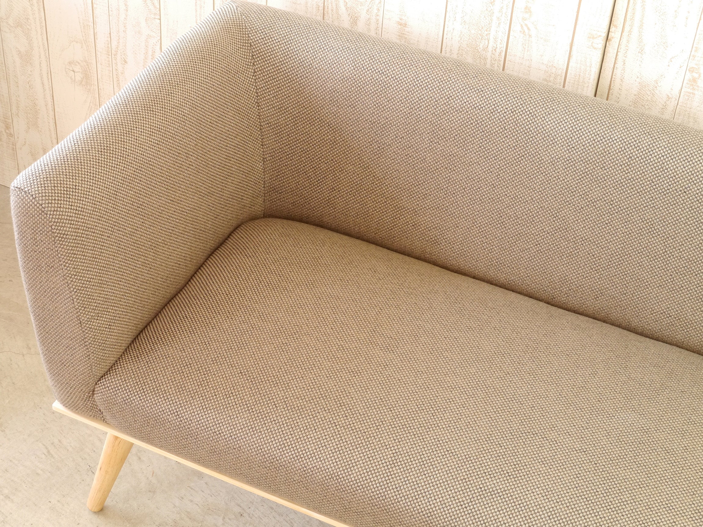 ソファ Rタイプ 幅1420mm×奥行610mm×高さ660mm×座面高40mm