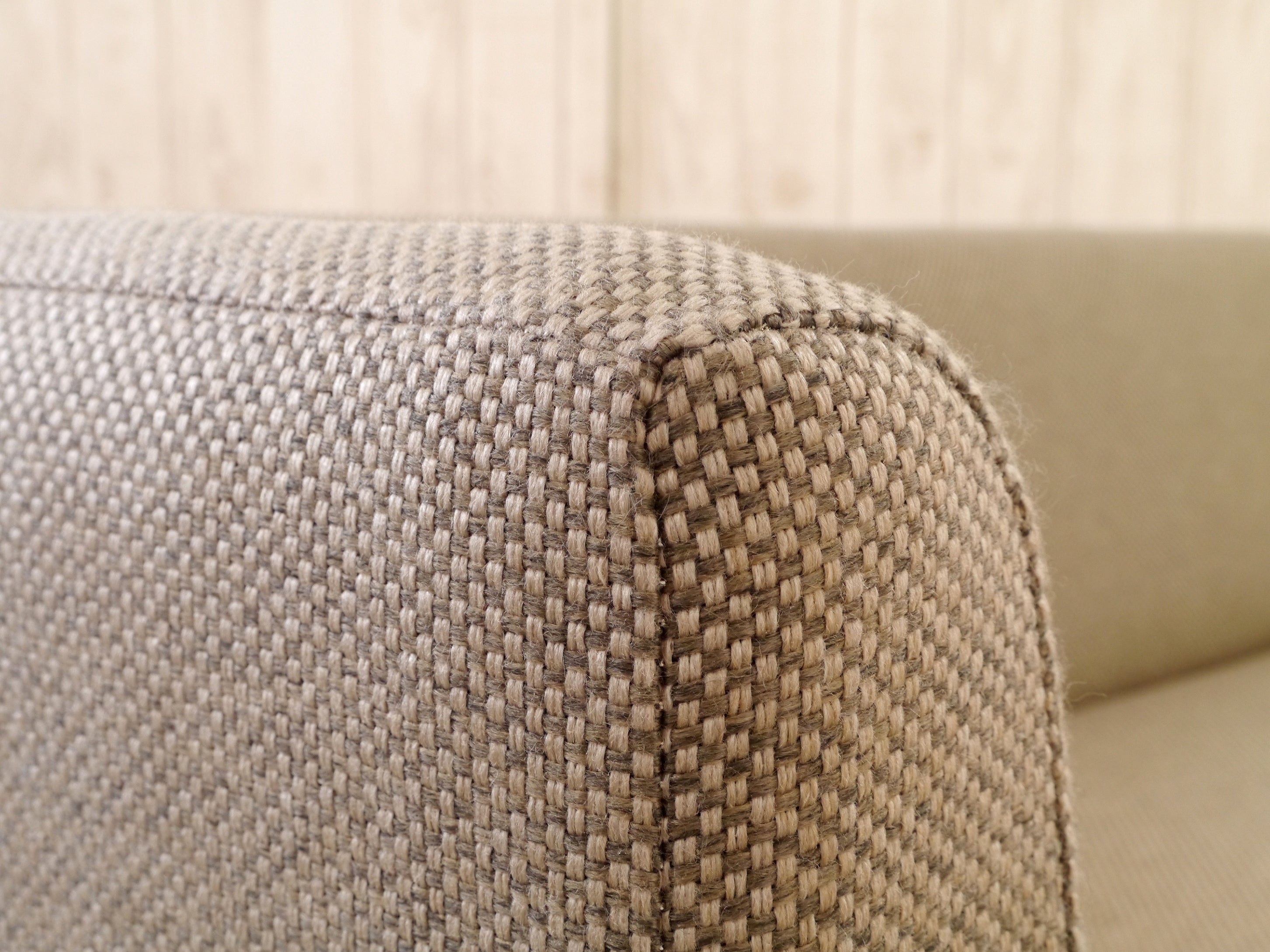 ソファ Rタイプ 幅1420mm×奥行610mm×高さ660mm×座面高40mm