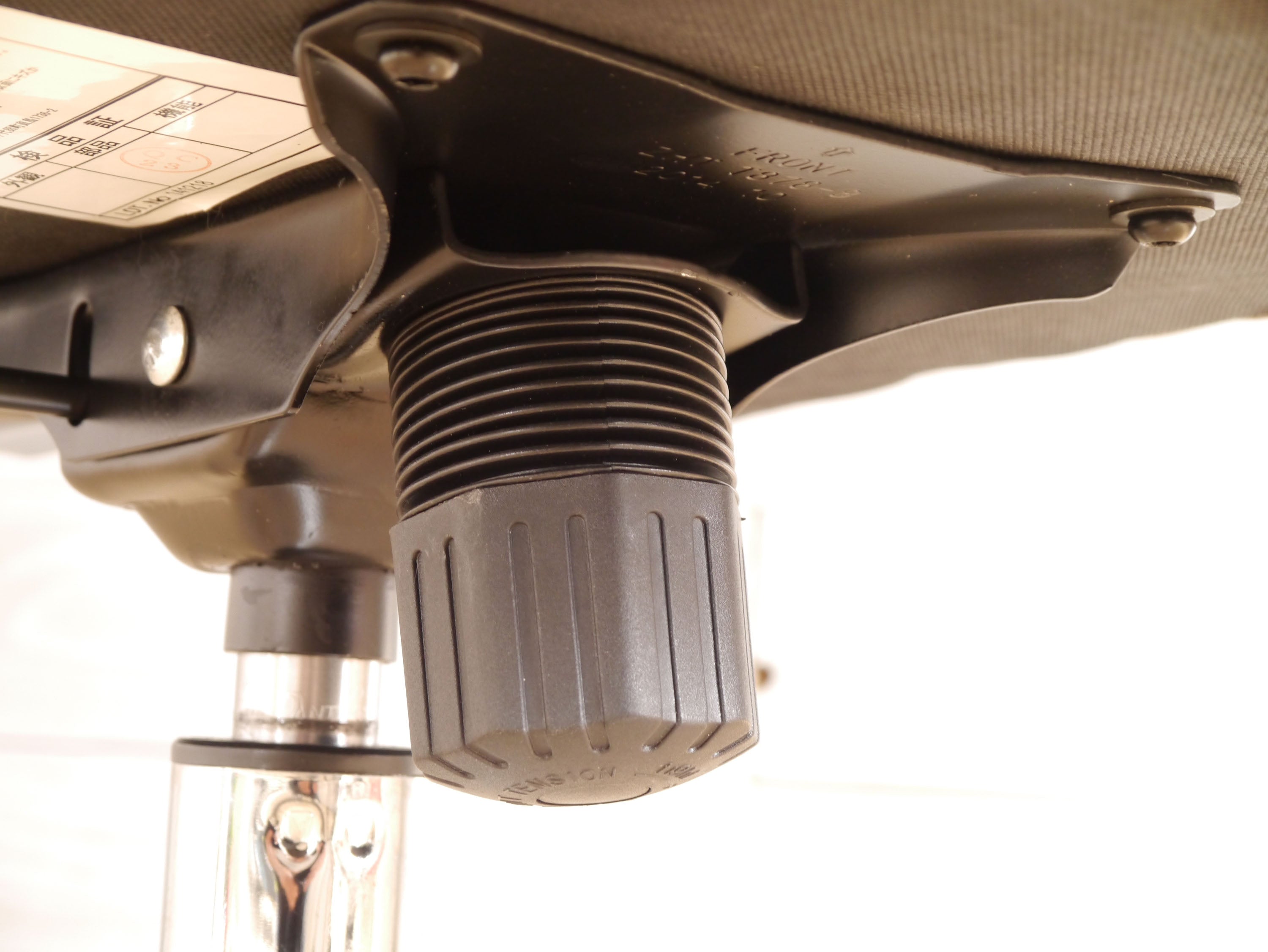 オフィスチェア 幅670mm×奥行670mm×高さ1040~1120mm×座面高390~470mm - 【公式】allecore(アレコレ) 家具インテリア・生活雑貨のオンライン通販