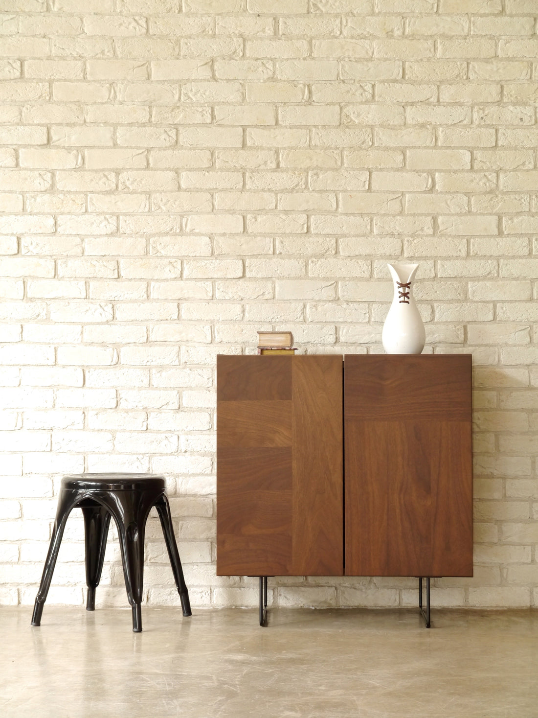 サイドボード スチール脚 3段 日本製 完成品 幅750mm×奥行445mm×高さ800mm