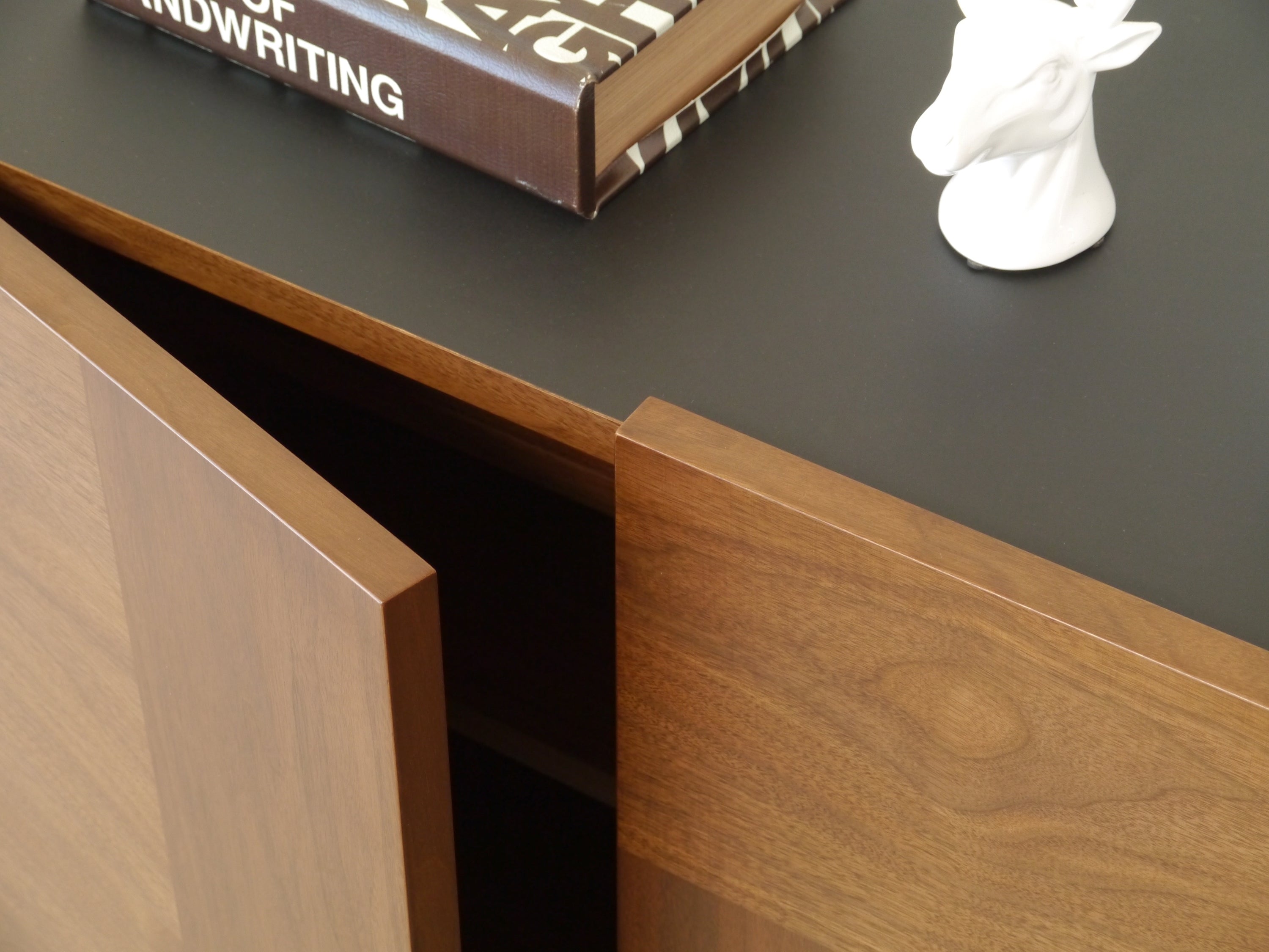 サイドボード ウォールナット 幅1500mm×奥行445mm×高さ800mm