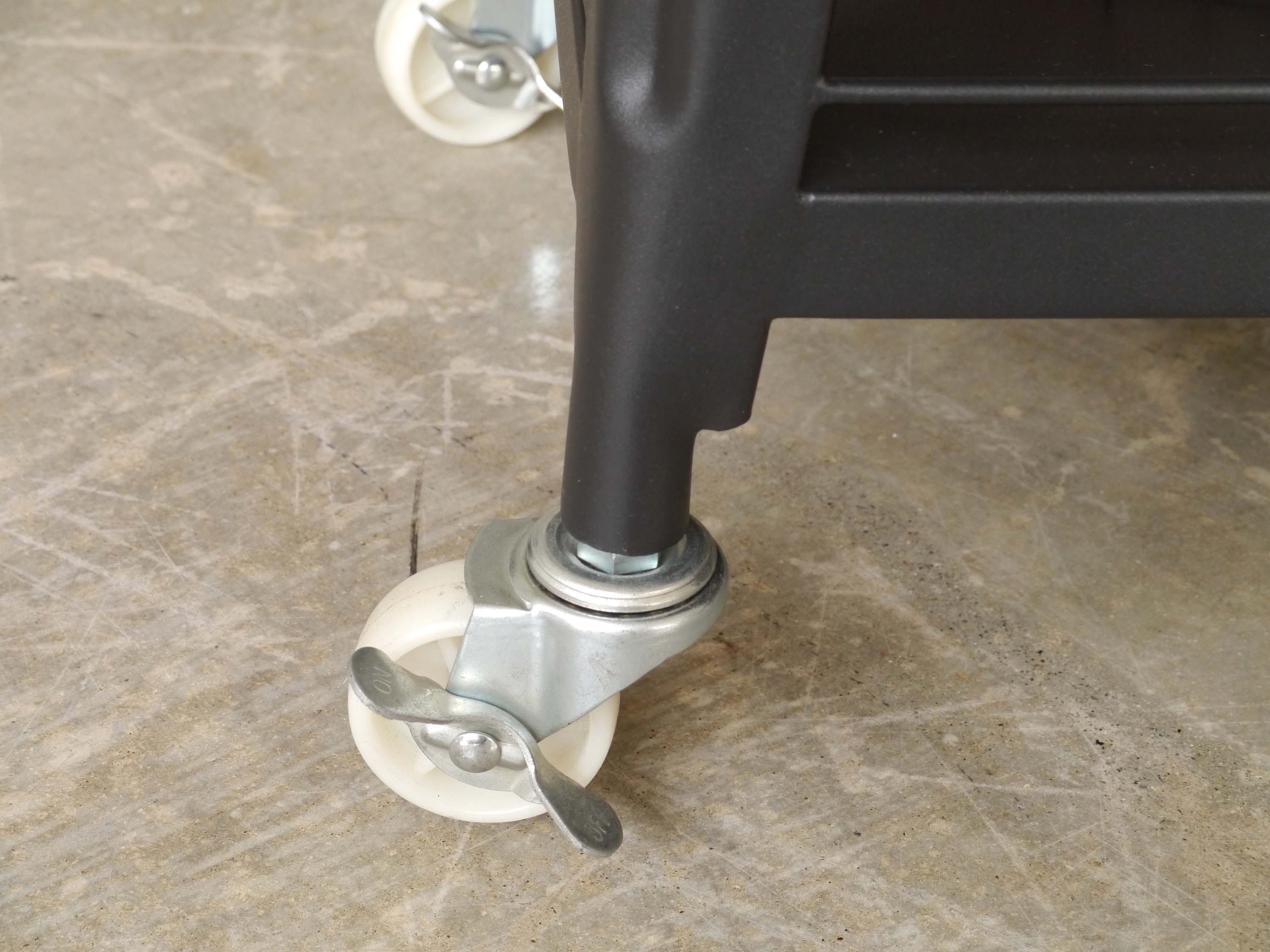 ワゴン 幅660mm×奥行420mm×高さ820mm