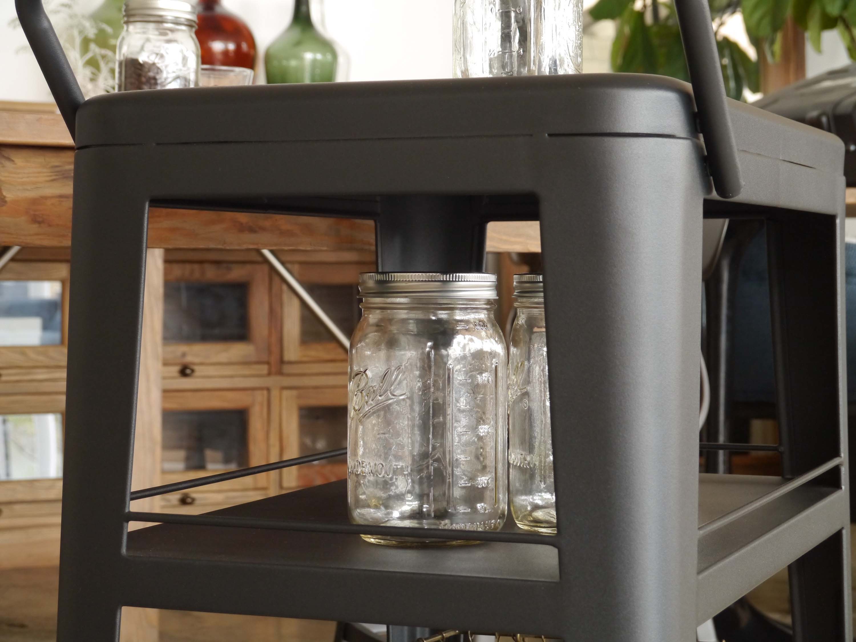 ワゴン 幅660mm×奥行420mm×高さ820mm