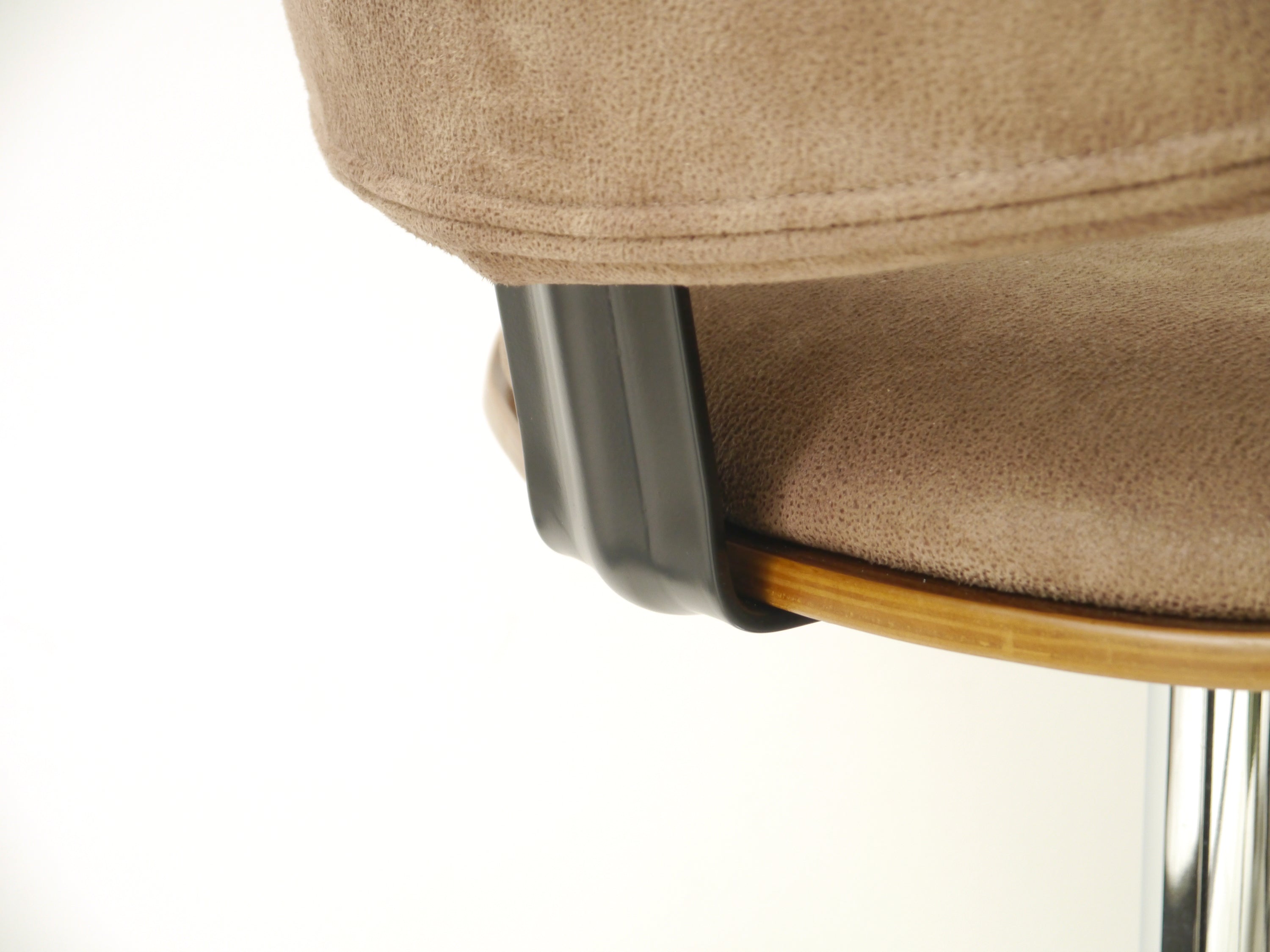 ハイチェア 一人掛け 幅560mm×奥行510mm×高さ900~1120mm×座面高620~840mm