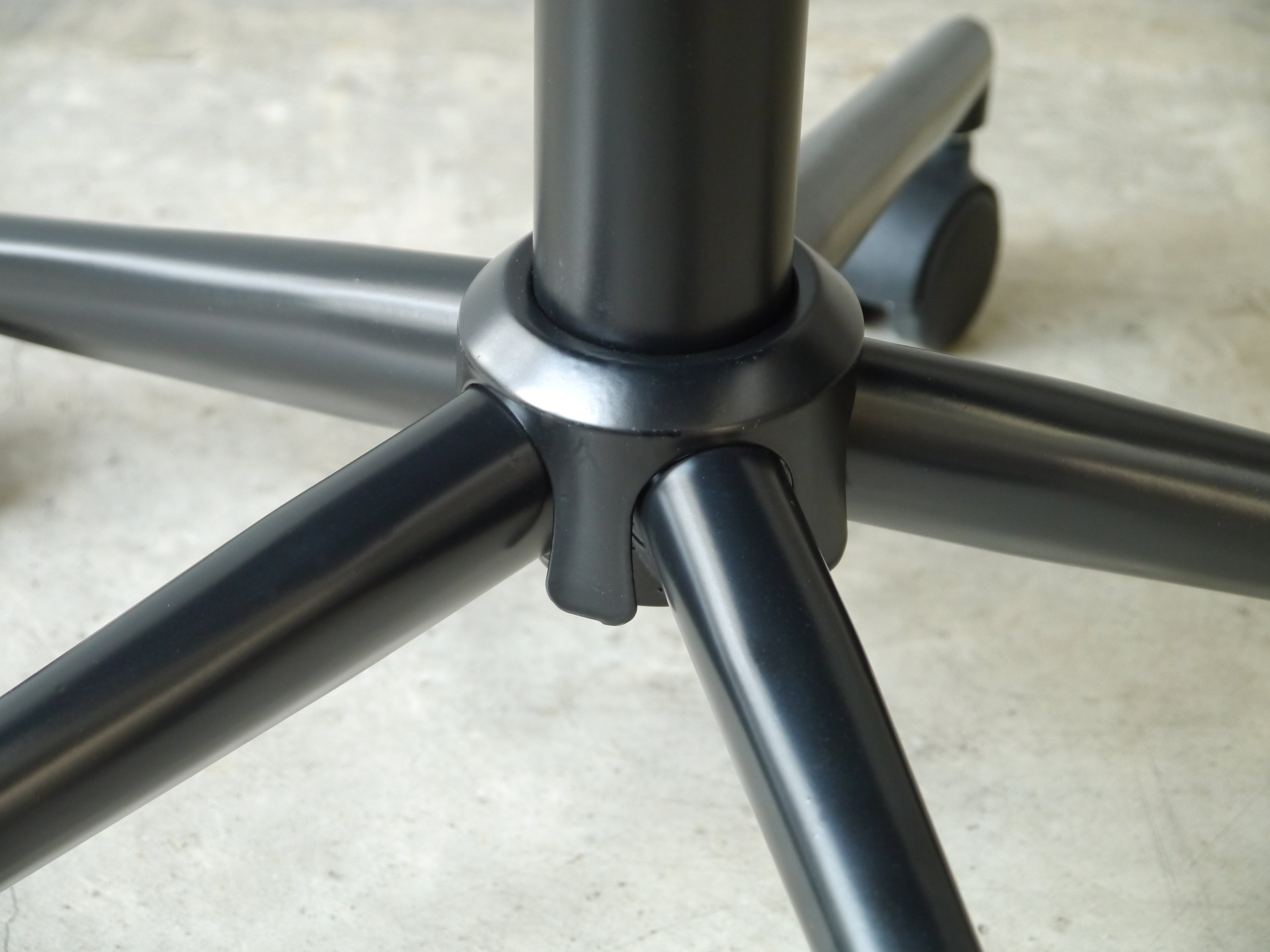 オフィスチェア 幅560mm× 奥行610mm×高さ760~860mm×座面高450~550mm - 【公式】allecore(アレコレ) 家具インテリア・生活雑貨のオンライン通販