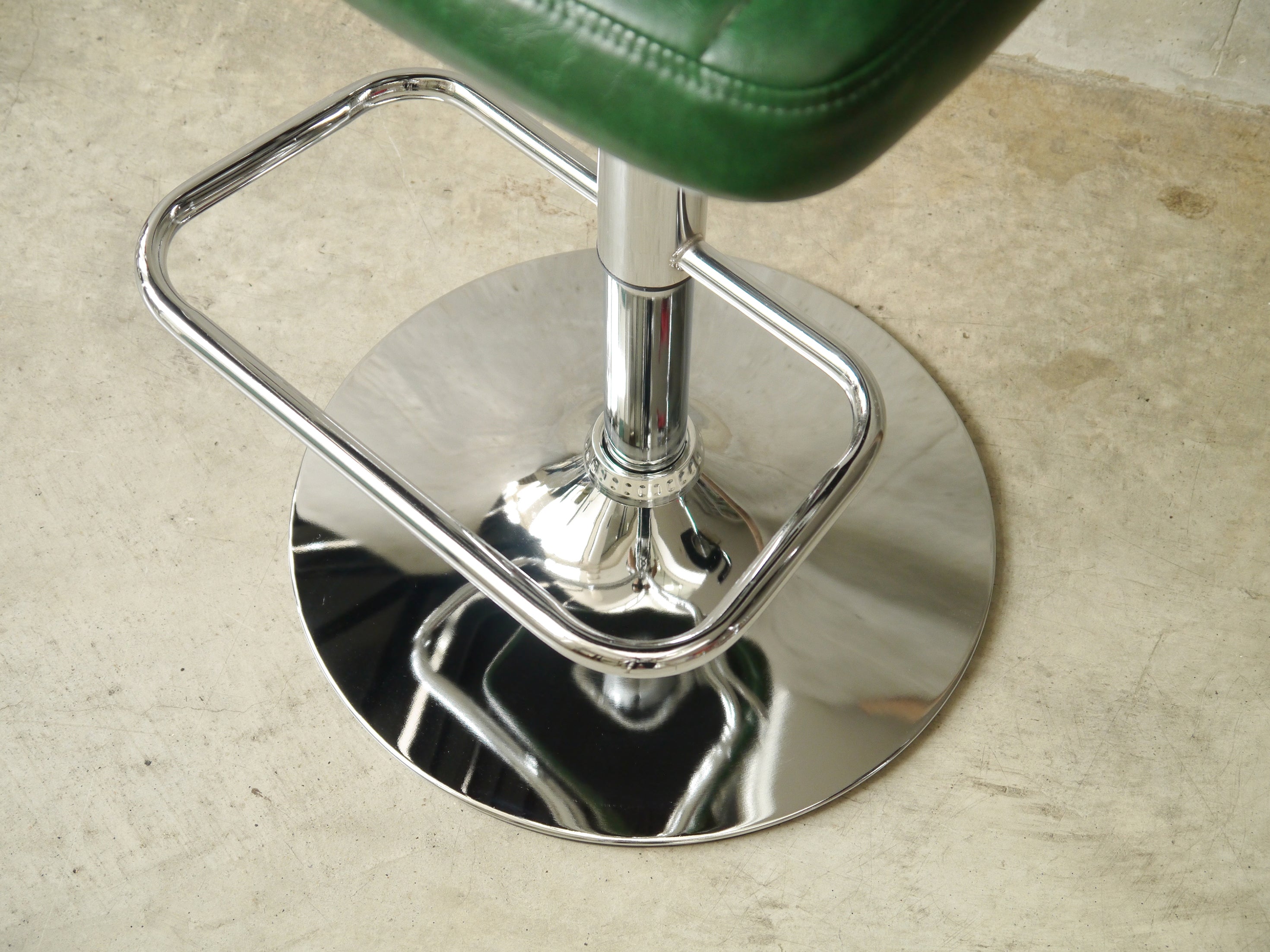 ハイチェア 幅590mm×奥行610mm×高さ900~1120mm×座面高620~840mm - 【公式】allecore(アレコレ) 家具インテリア・生活雑貨のオンライン通販