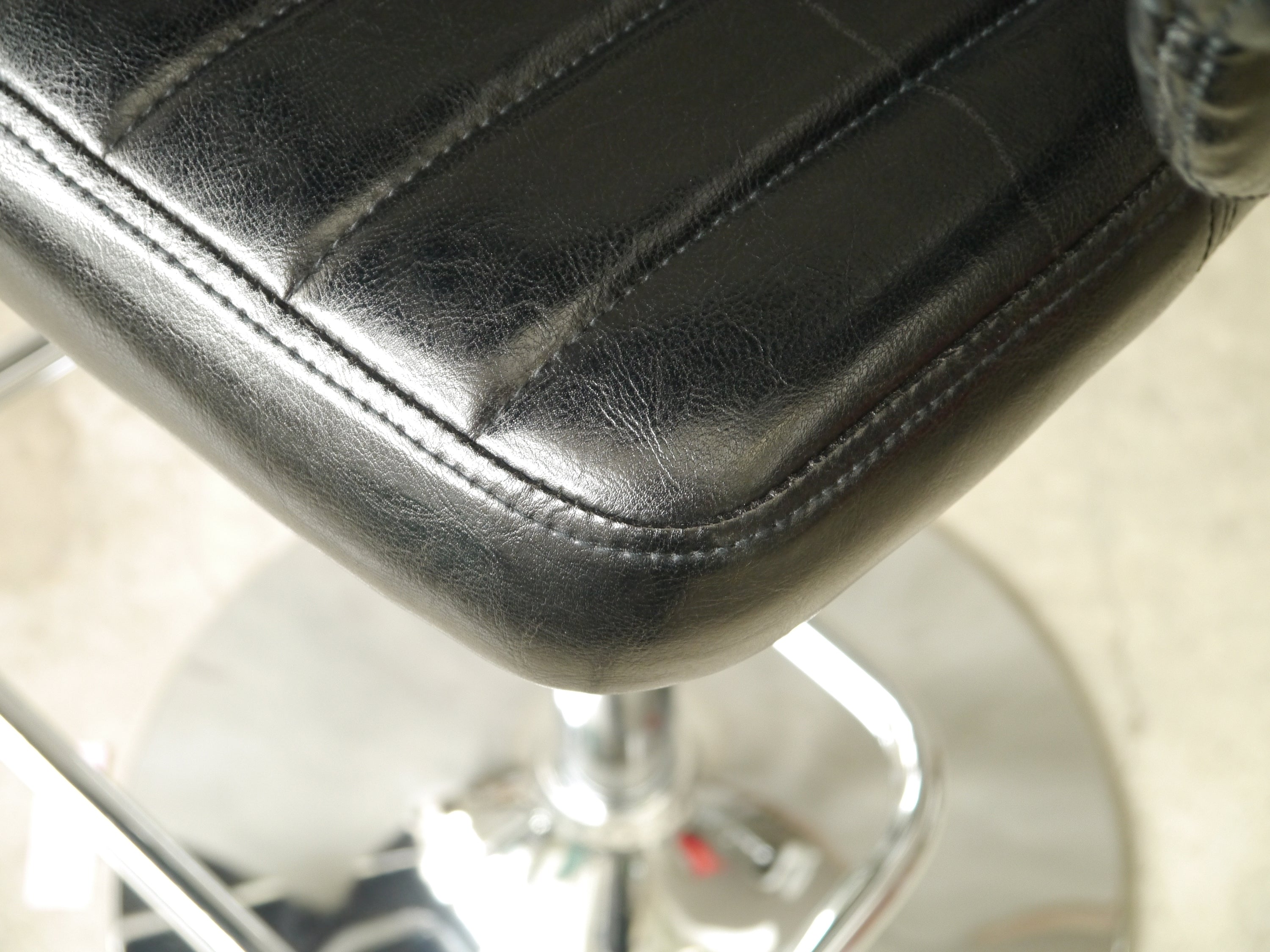 ハイチェア 幅590mm×奥行610mm×高さ900~1120mm×座面高620~840mm - 【公式】allecore(アレコレ) 家具インテリア・生活雑貨のオンライン通販