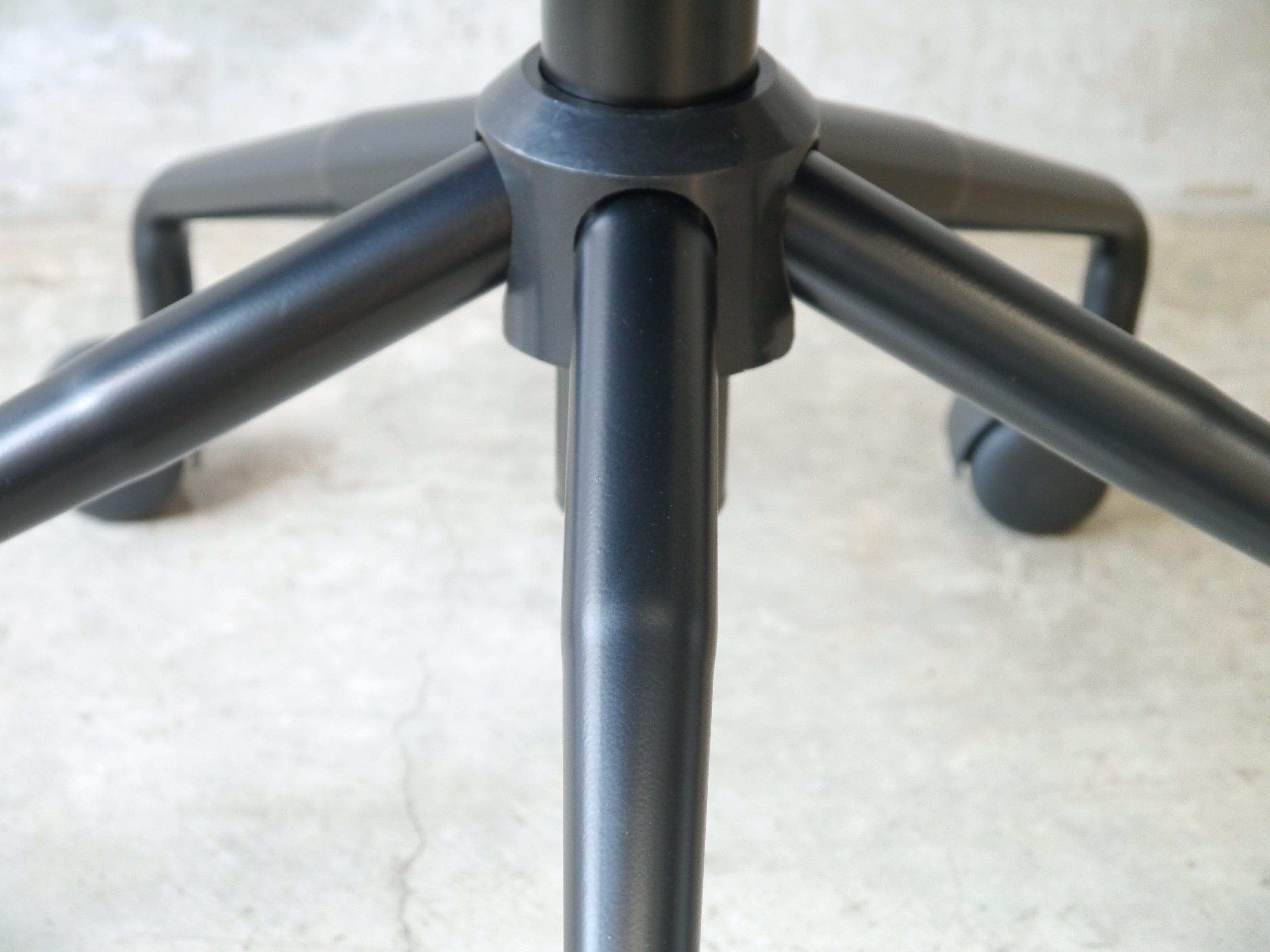 オフィスチェア 幅57×奥行き57×高さ79cm - 【公式】allecore(アレコレ) 家具インテリア・生活雑貨のオンライン通販