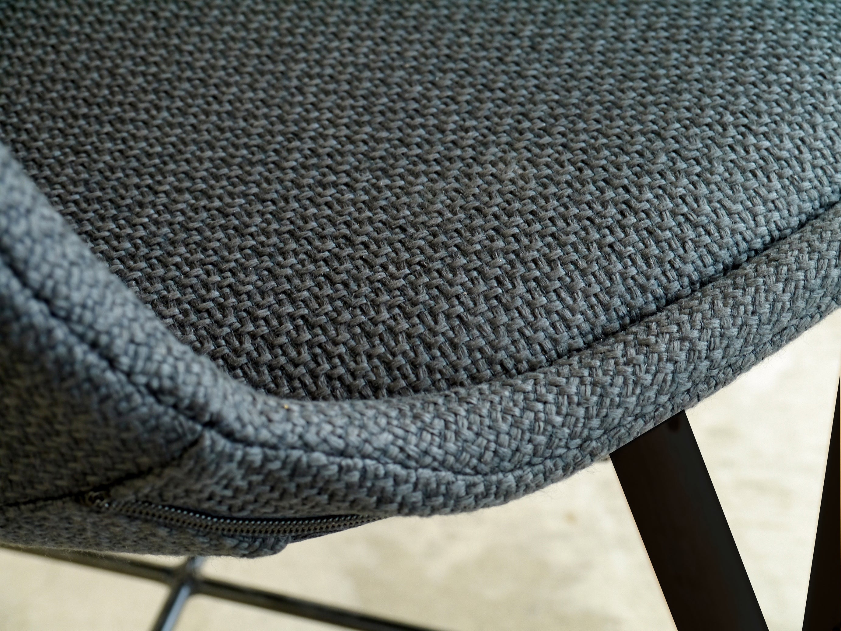 ダイニングチェア 幅490mm×奥行550mm×高さ805mm×座面高440mm