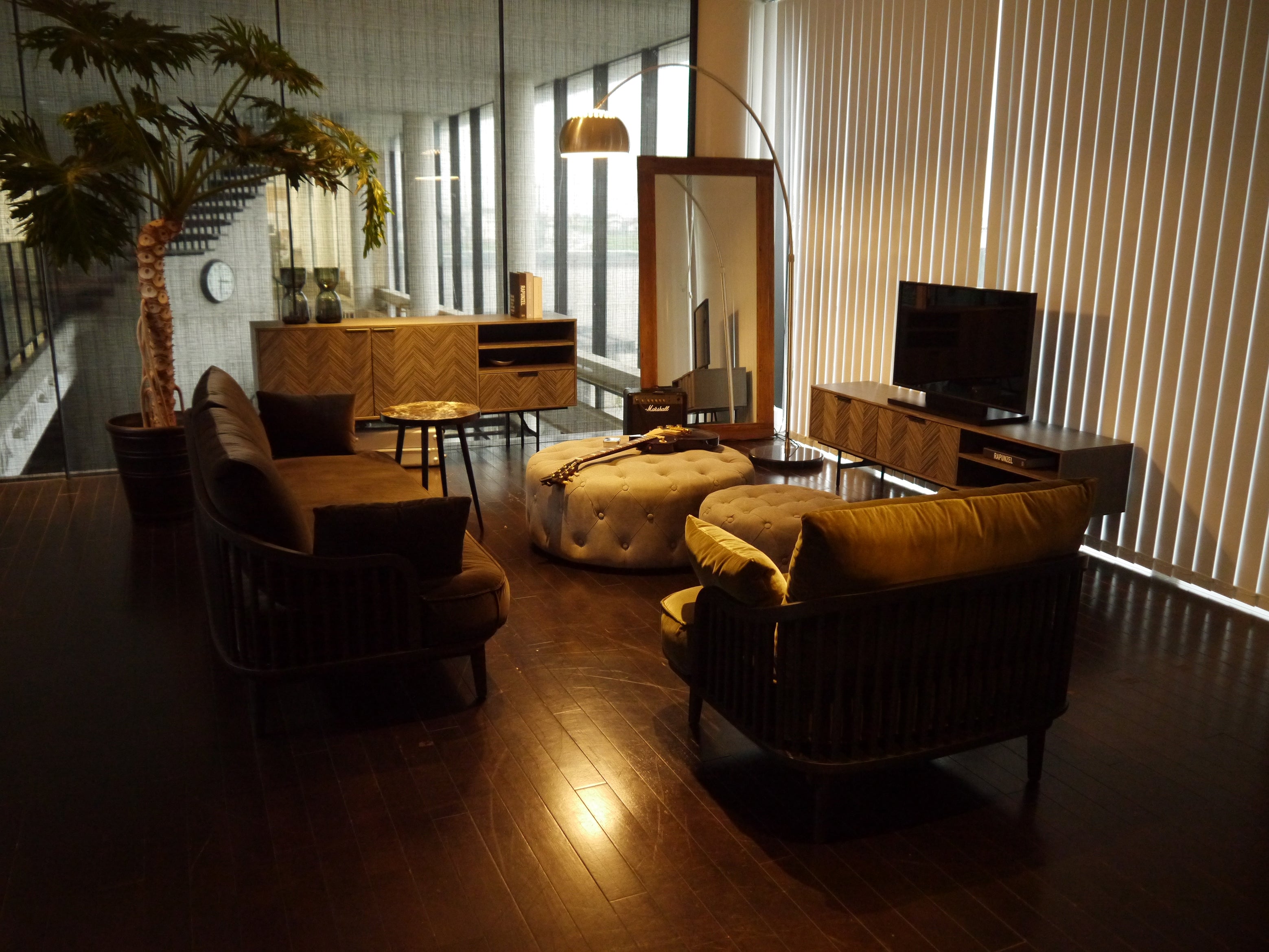 ソファ 1人掛け 完成品 幅900mm×奥行840mm×高さ800mm・床から座面380mm