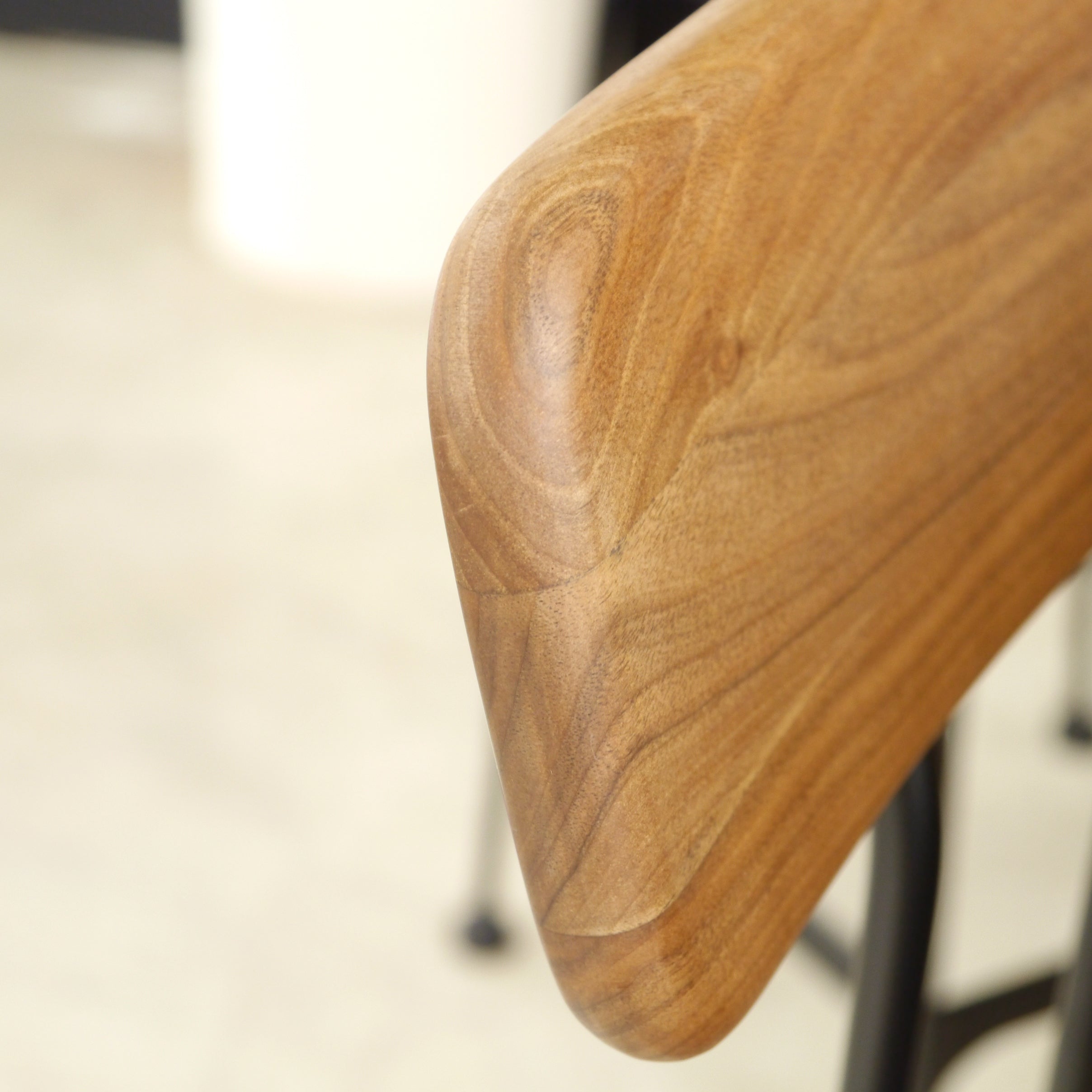 ダイニングハイチェア 完成品 幅415mm×奥行465mm×高さ950mm×座面高660mm - 【公式】allecore(アレコレ) 家具インテリア・生活雑貨のオンライン通販