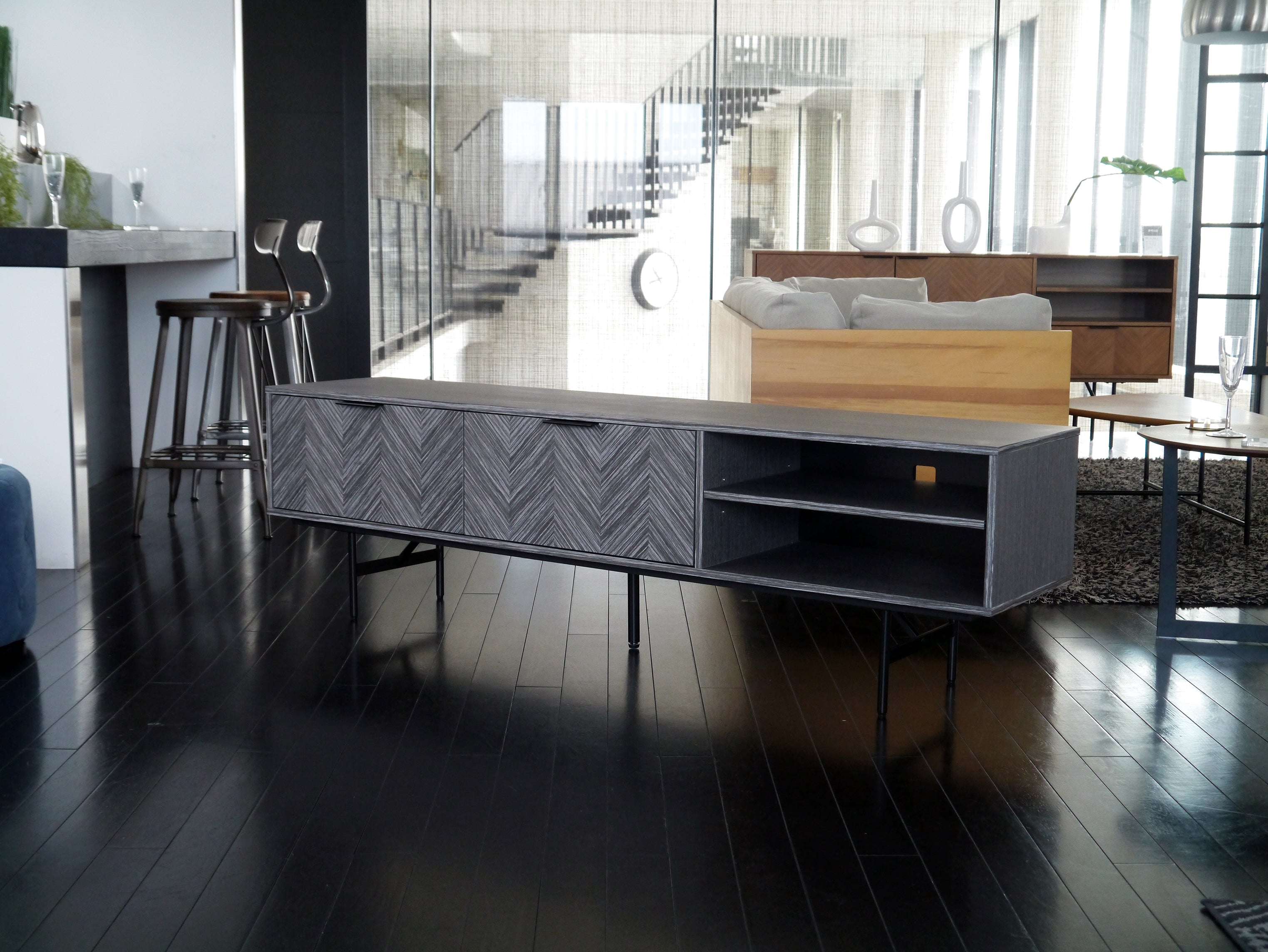 テレビボード 完成品 幅1800mm×奥行400m×高さ545mm