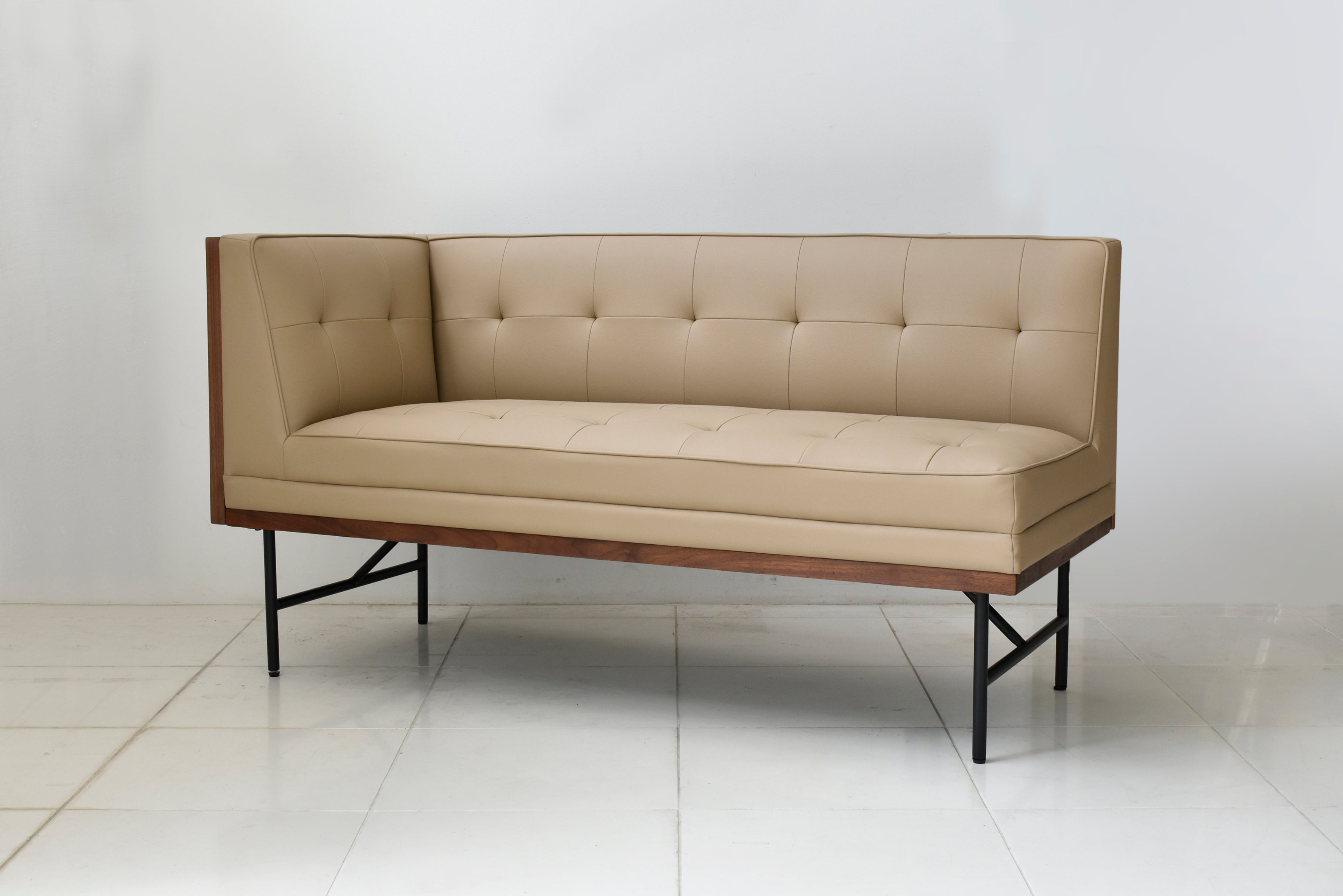 カウチソファ 幅1360mm×奥行610mm×高さ740mm×座面高445mm - 【公式】allecore(アレコレ) 家具インテリア・生活雑貨のオンライン通販